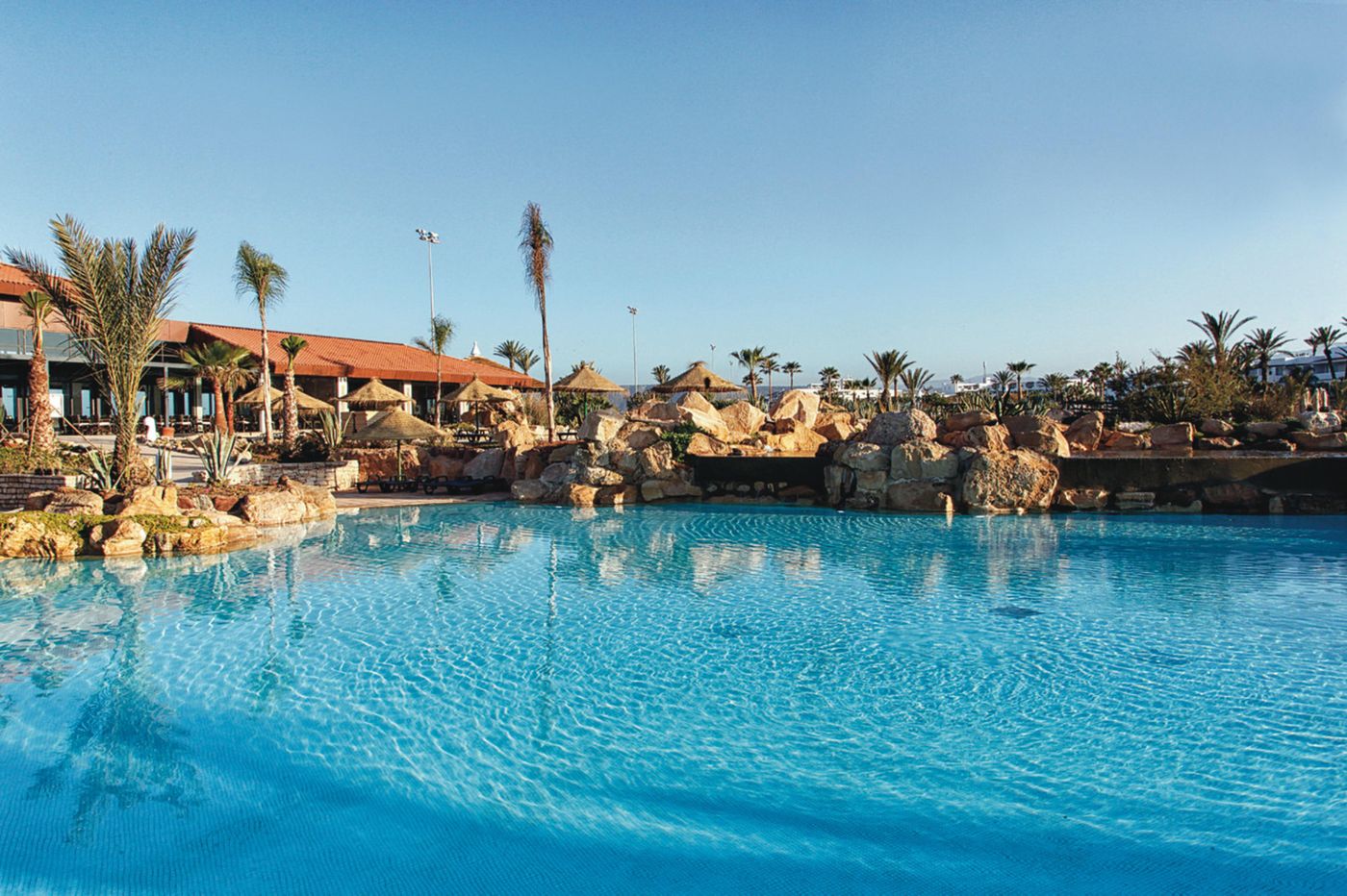 Hotel-Riu-Tikida-Dunas---All-inclusive-Pool-4