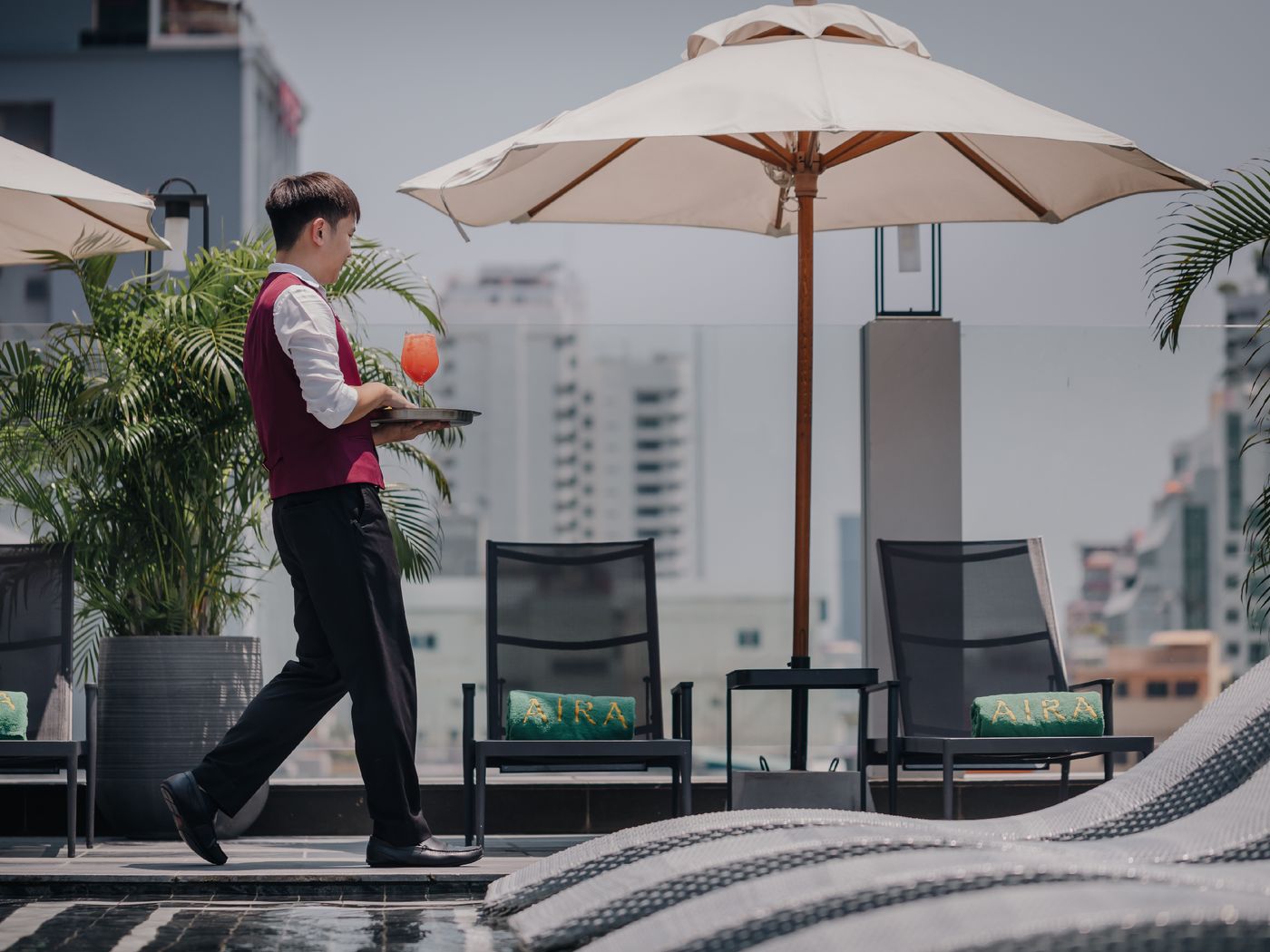 Aira-Hotel-Bangkok-Pool-83