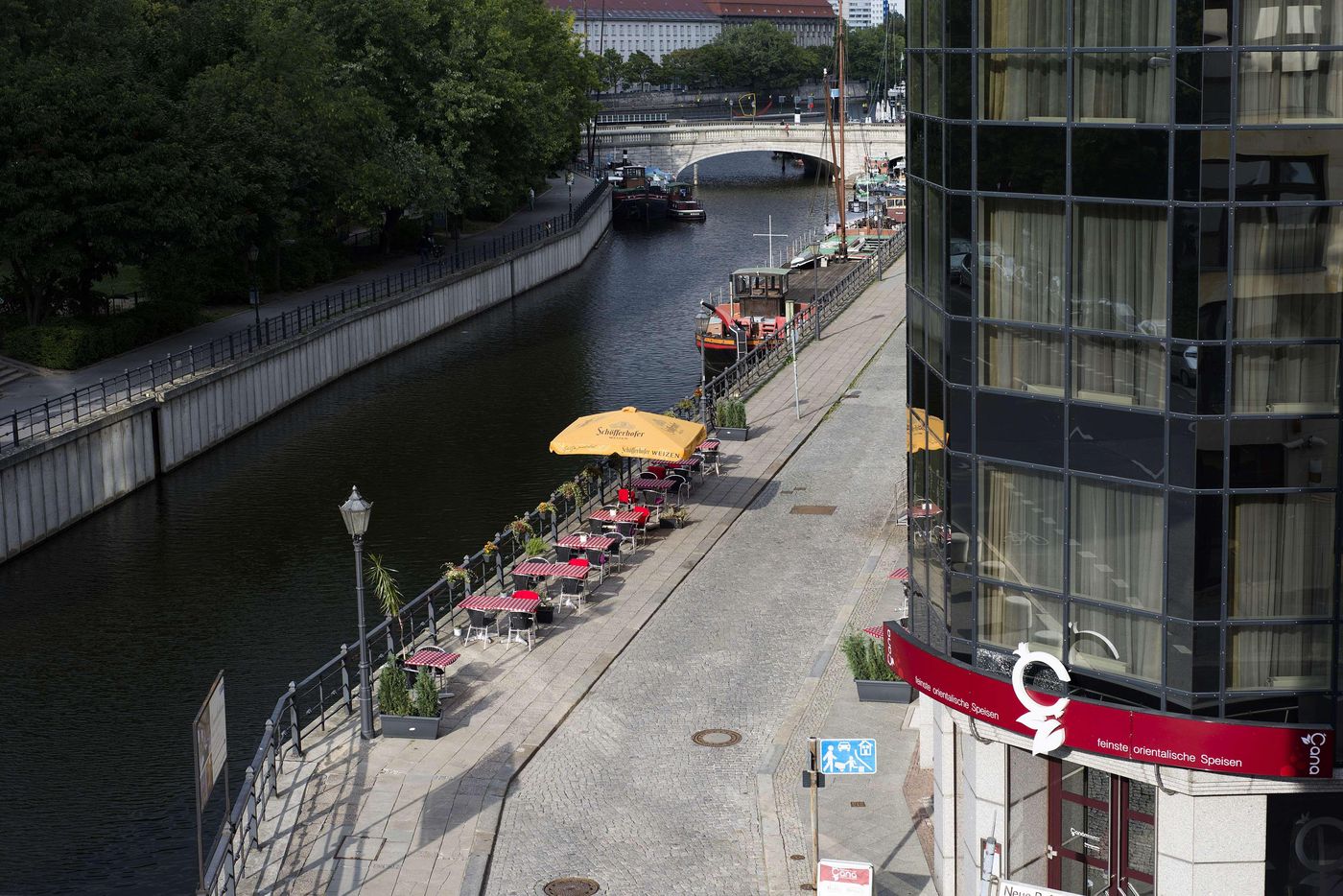 Derag-Livinghotel-Grosser-Kurfuerst-Restaurant-11