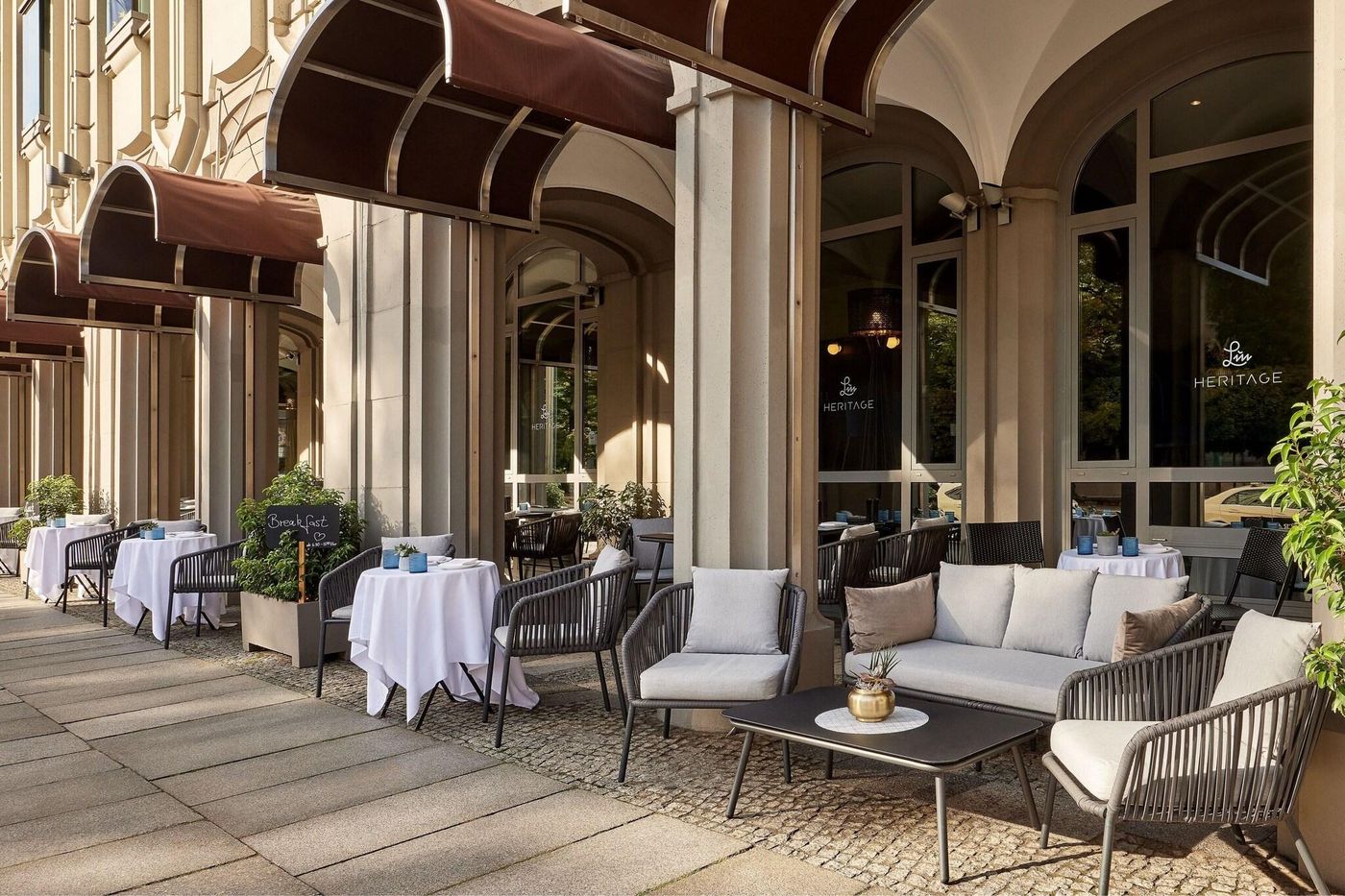 Hotel-Luc--Autograph-Collection-Restaurant-4