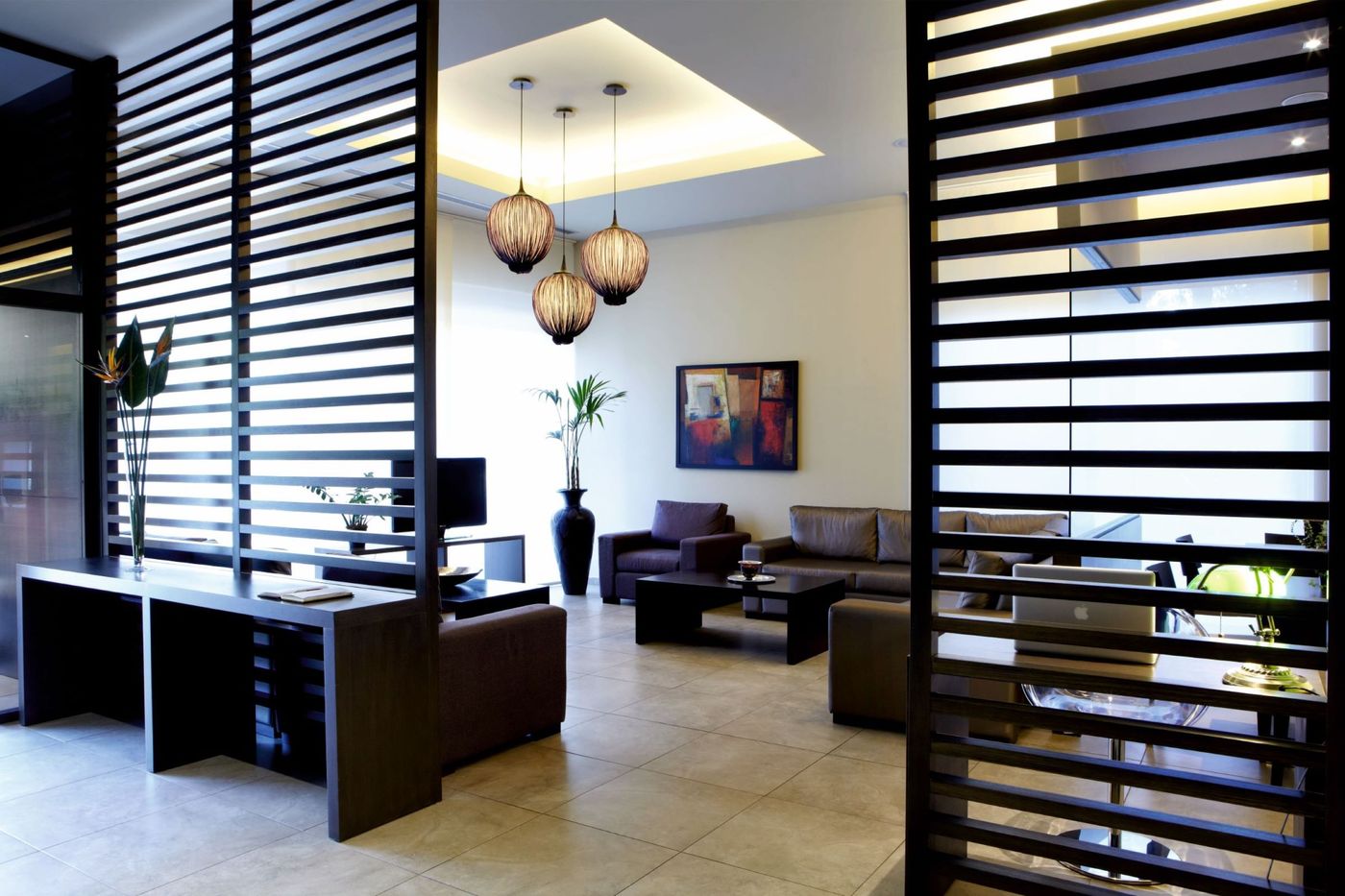 Mouikis-Hotel-Lobby-44