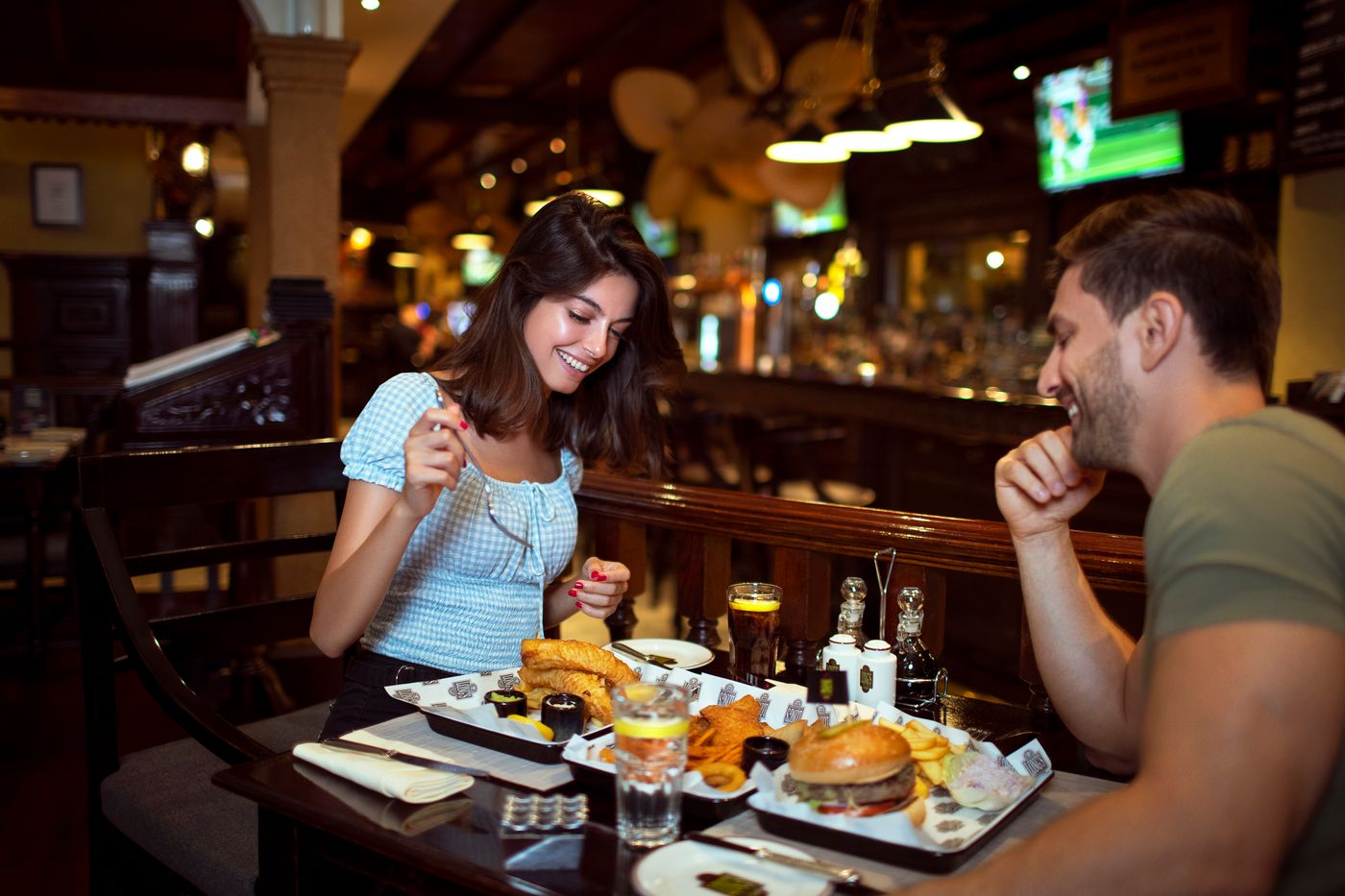 Towers-Rotana-Bar-50