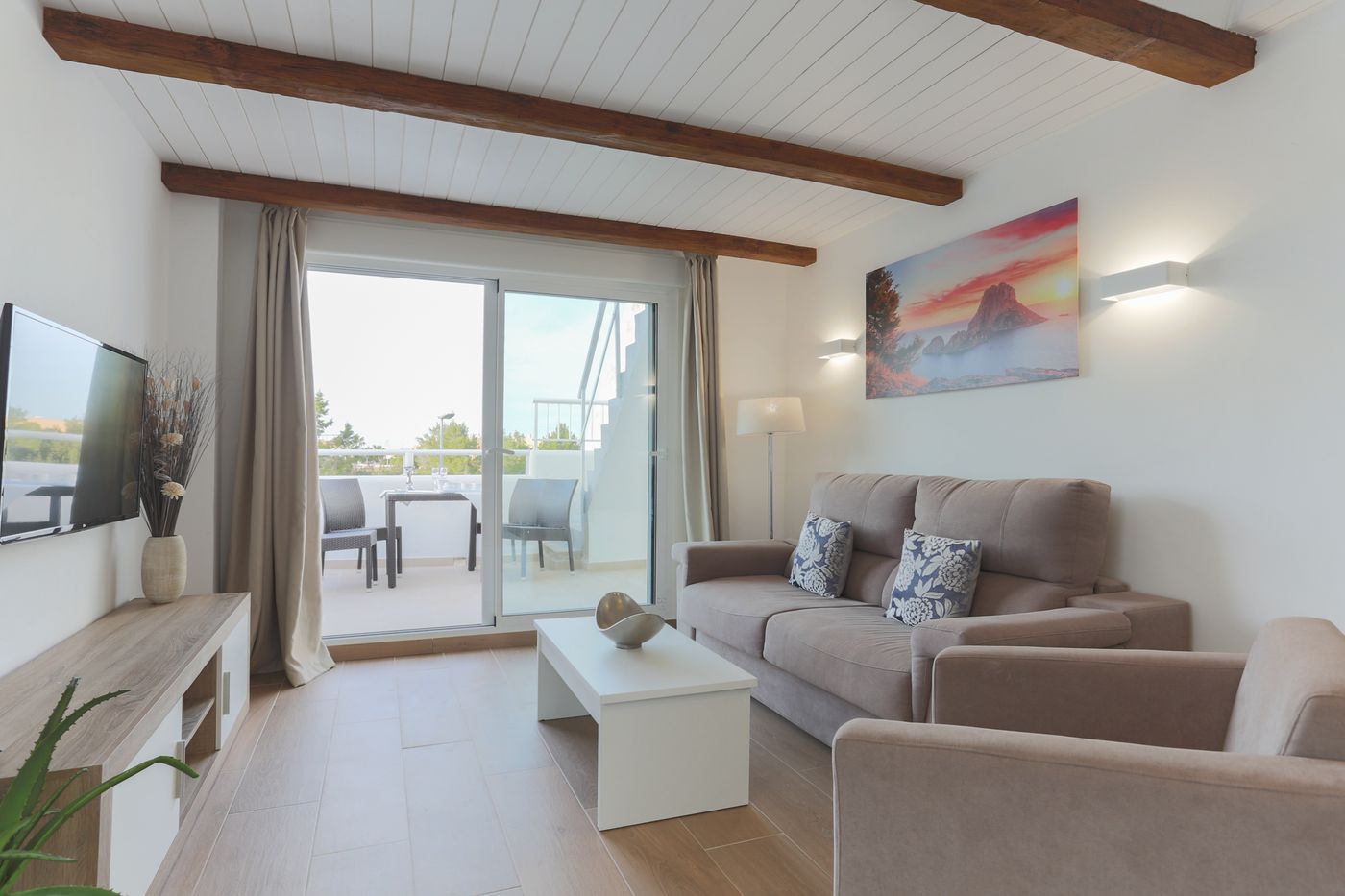 Camelina-Suites-by-Intercorp-Hospitality-Group-General-view-21