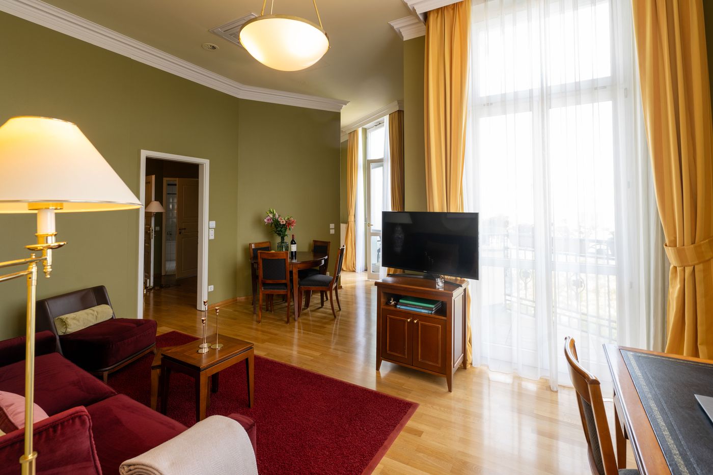 Louisa-s-Place-Room-18