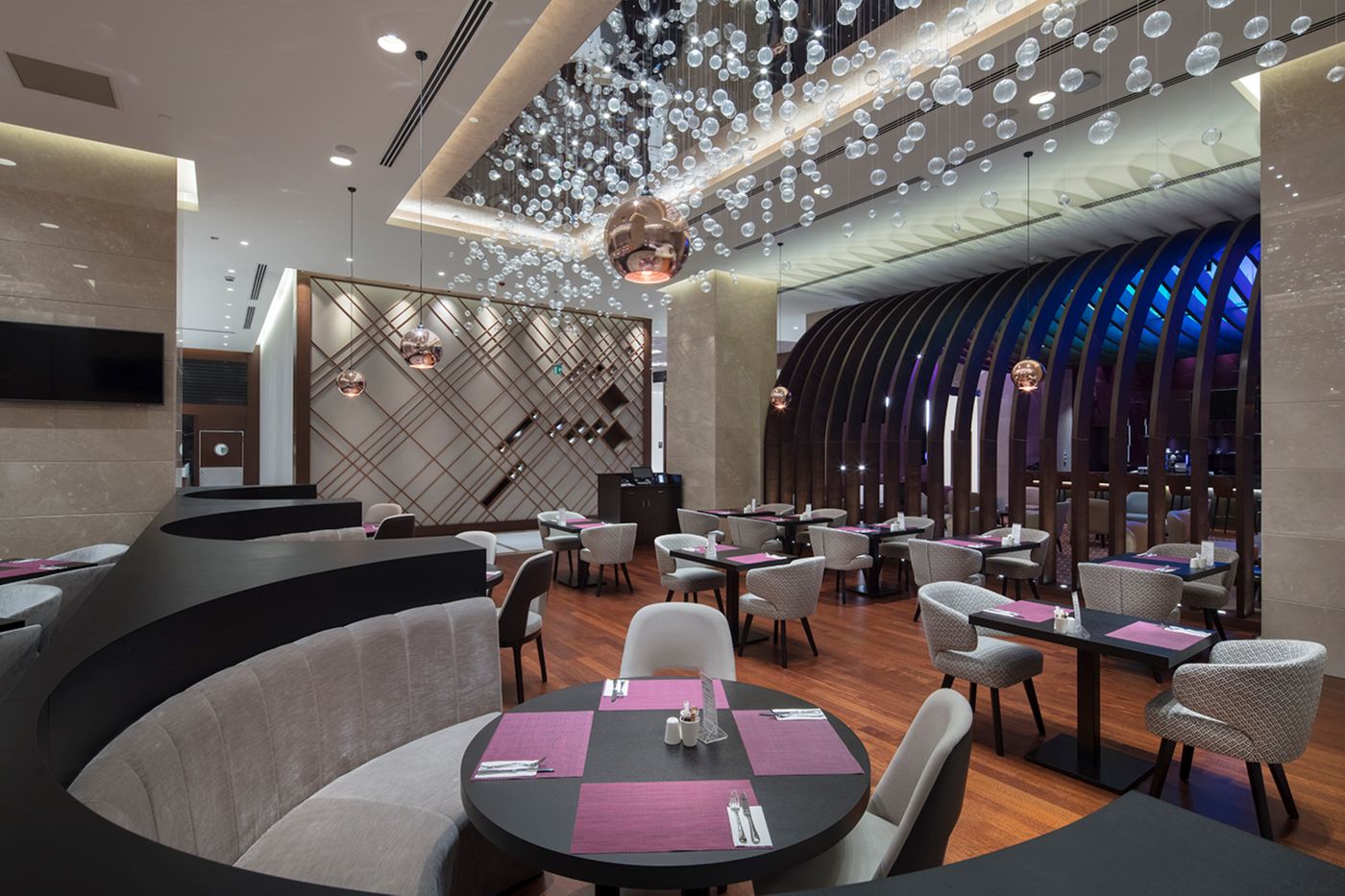 DoubleTree-by-Hilton-Istanbul-Umraniye-Restaurant-42