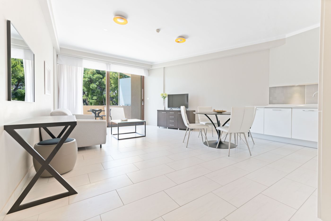 The-Residence-Room-68