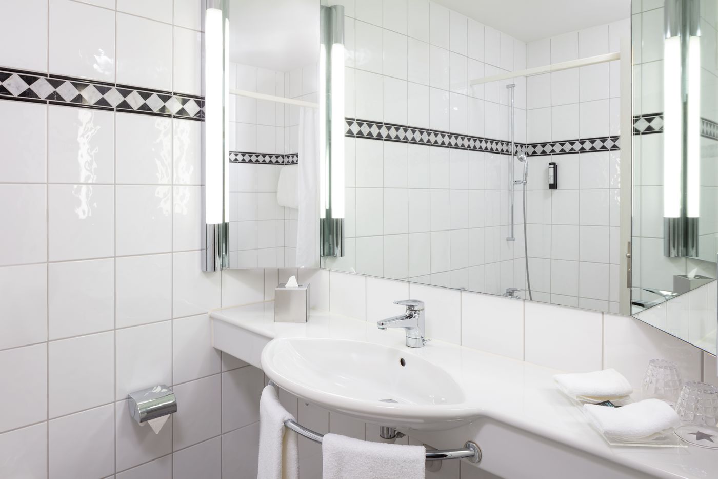 Baslertor-Switzerland-MUTTENZ-Room-6