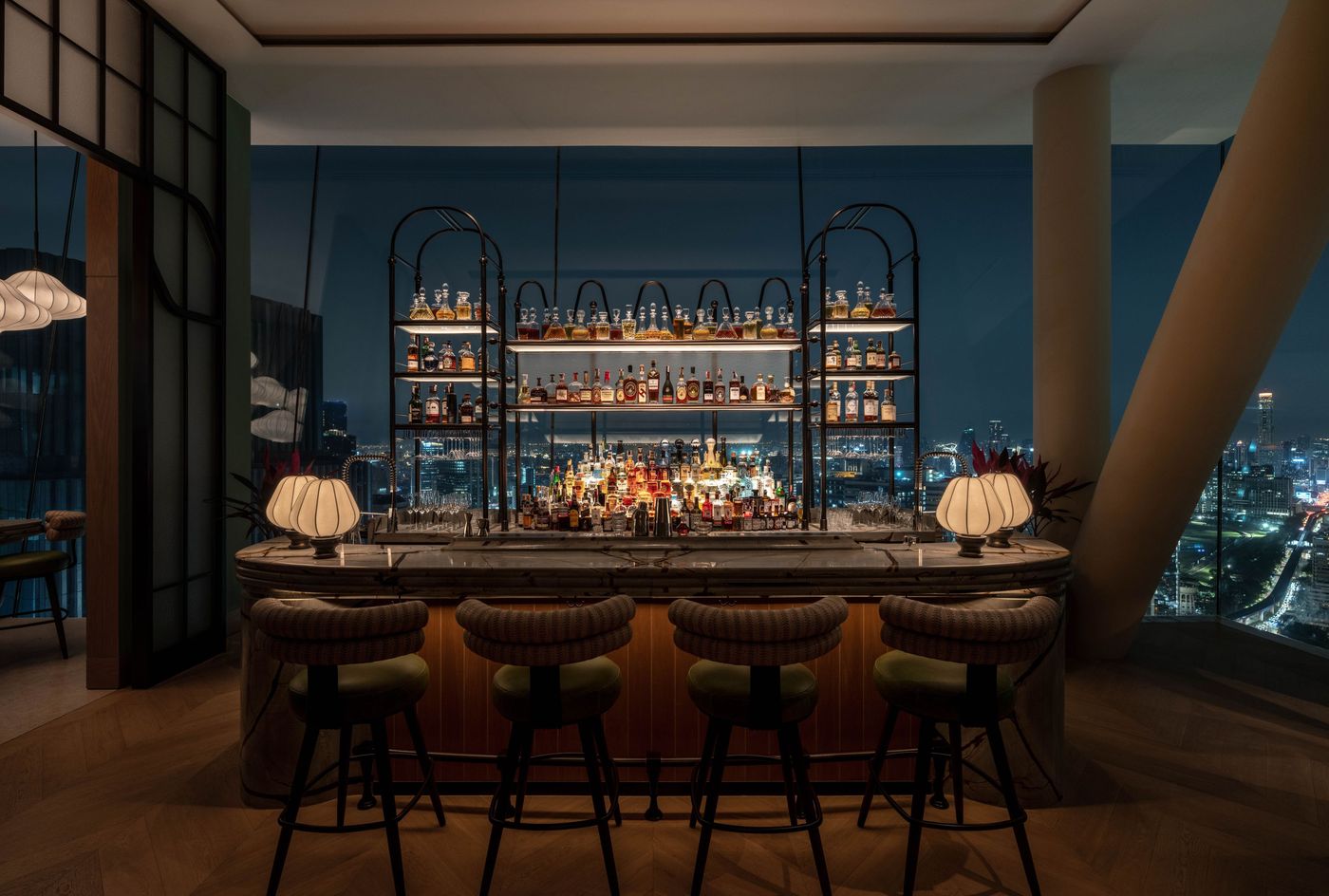 Dusit-Thani-Bangkok-Bar-20