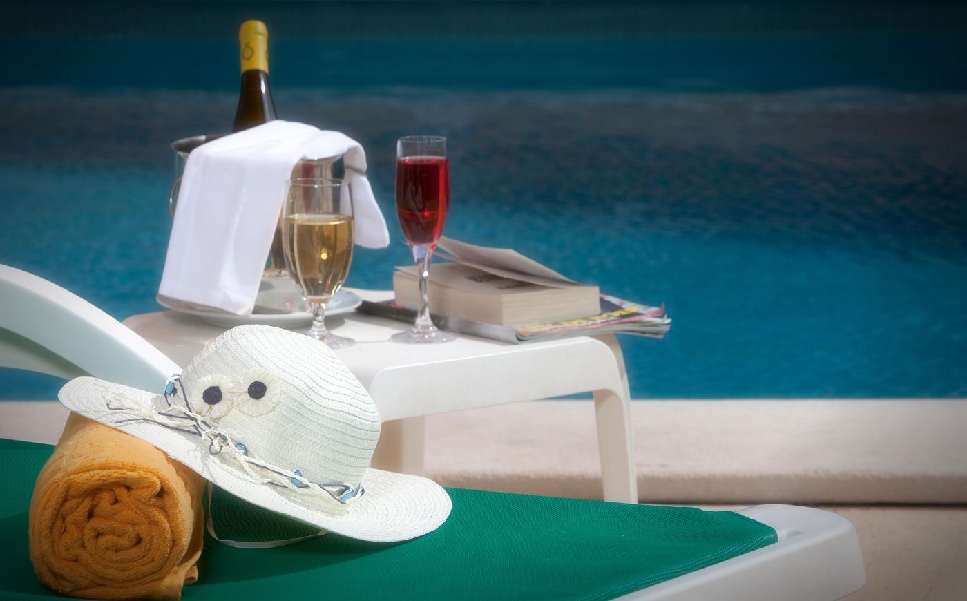 Oceanus-Aparthotel-Pool-12