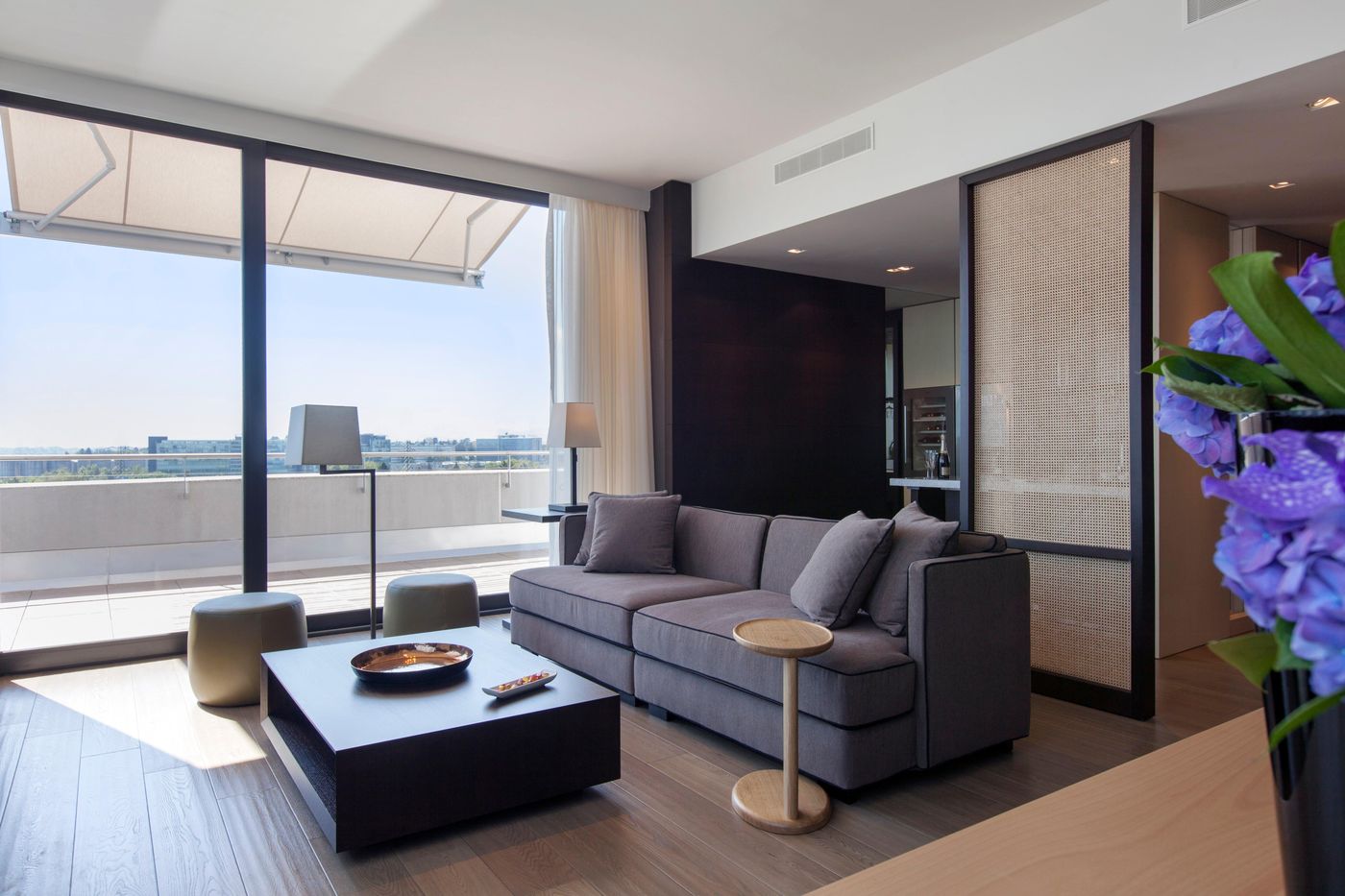 Crowne-Plaza-Geneva-Room-43