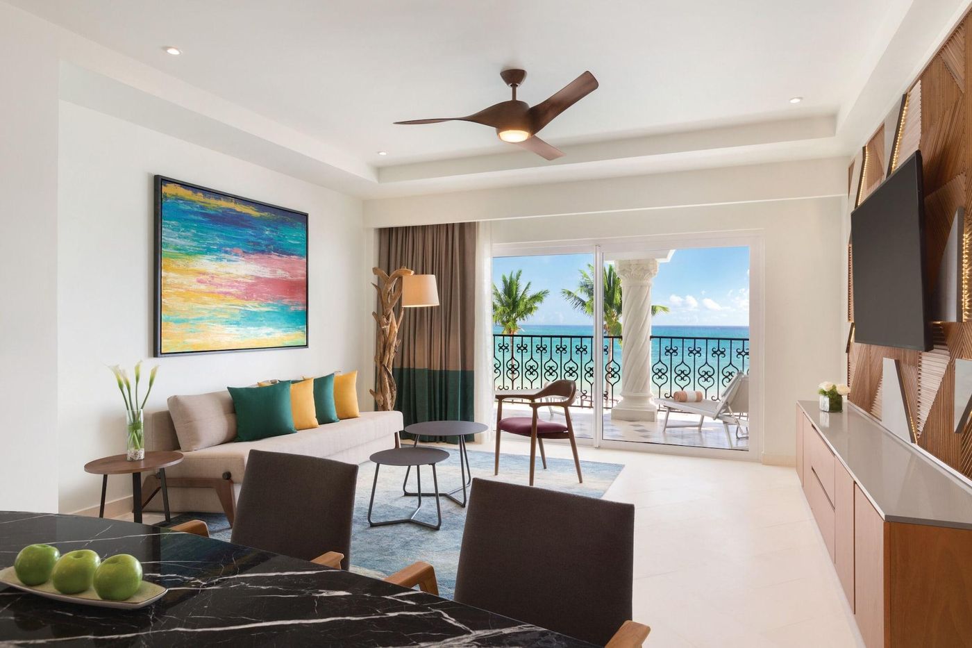 Hilton-Playa-del-Carmen-All-inclusive--The-Royal--Room-40