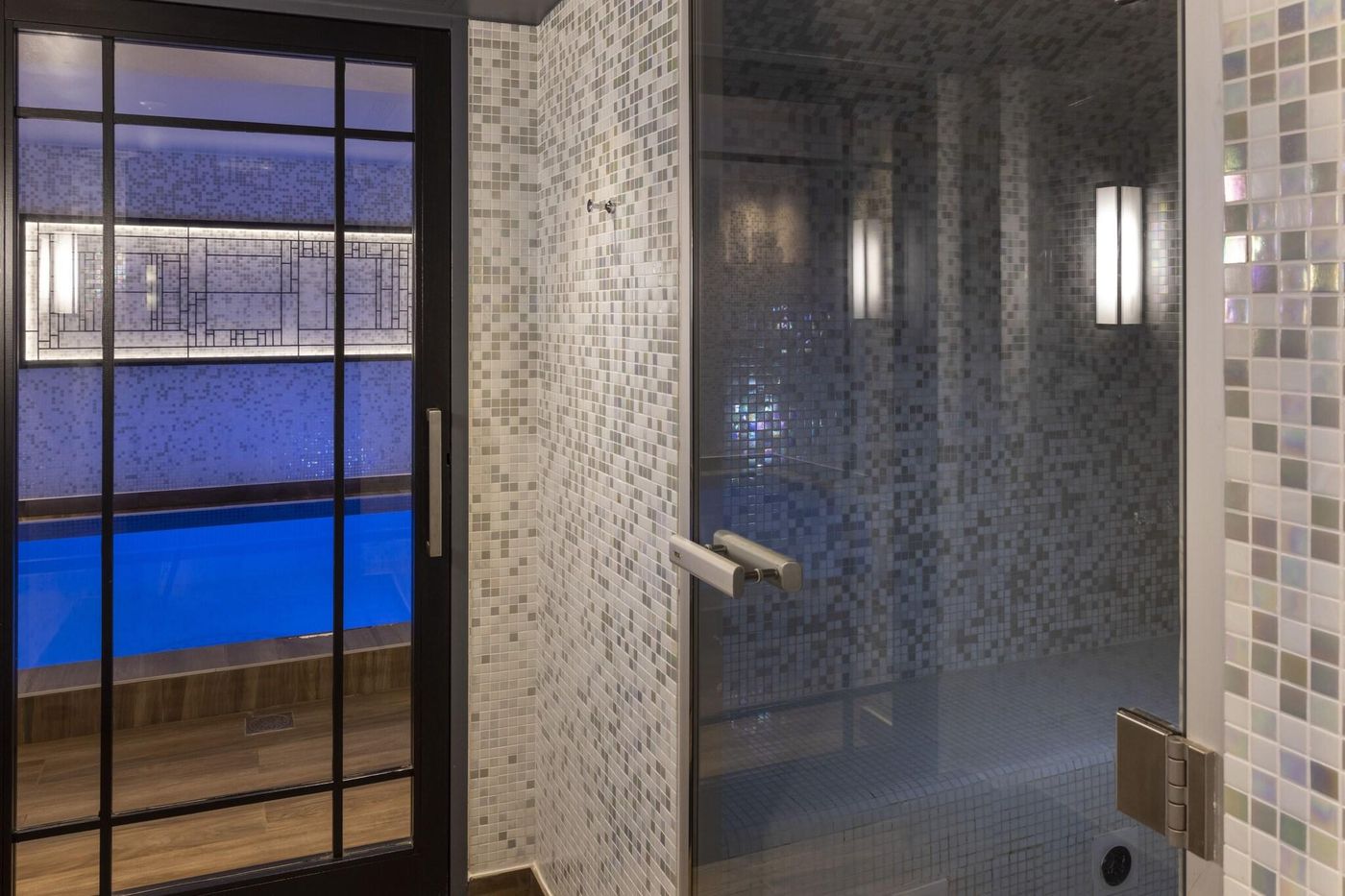 Hotel-Les-Matins-de-Paris-Sports-and-Entertainment-61