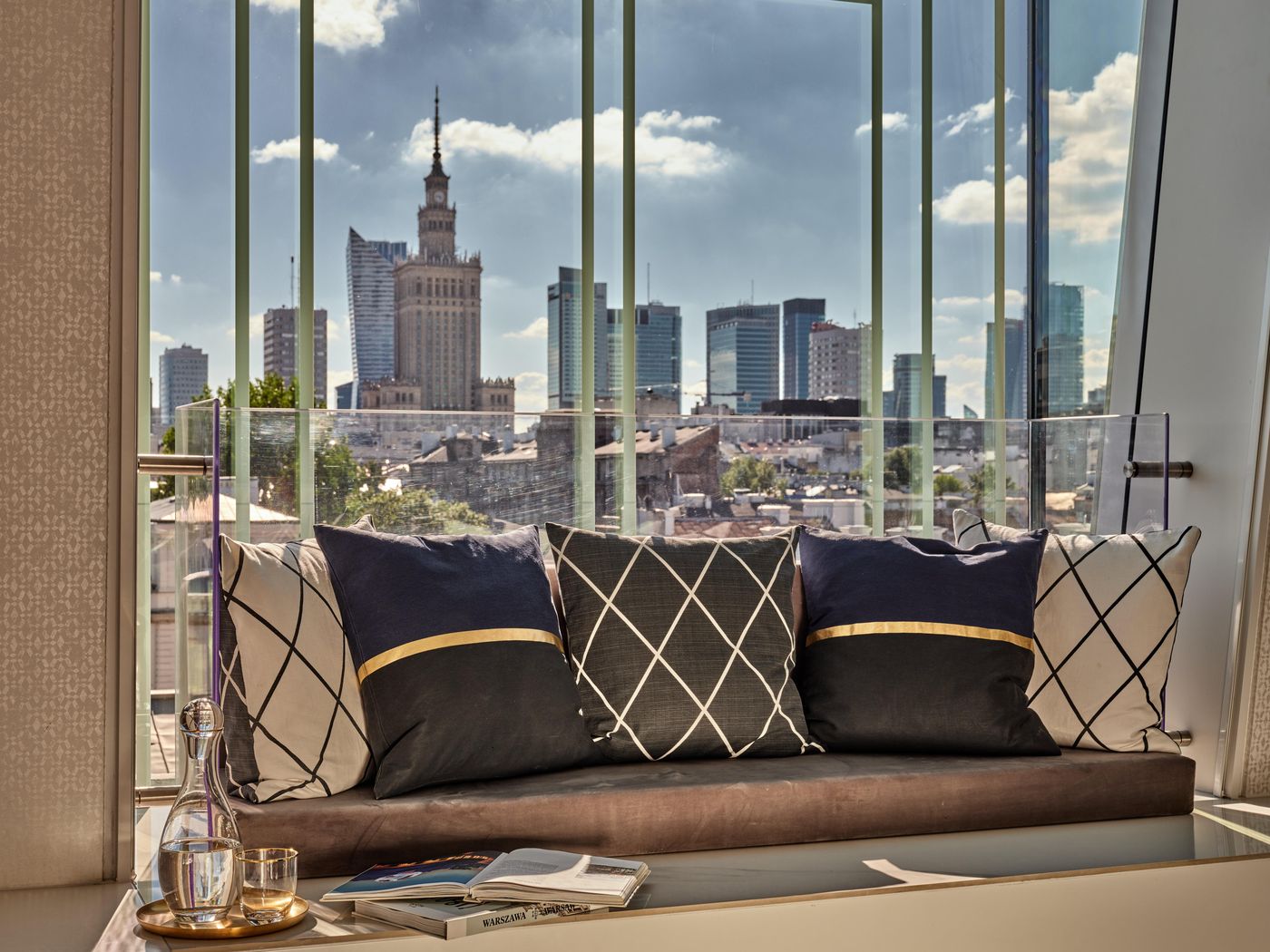 Hotel-Indigo-Warsaw---Nowy-Swiat-Room-17