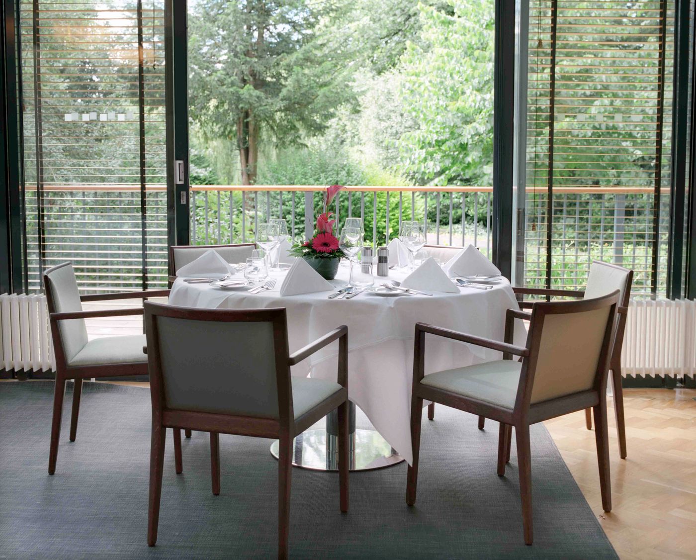 Herbert-Park-Hotel-Terrace-7