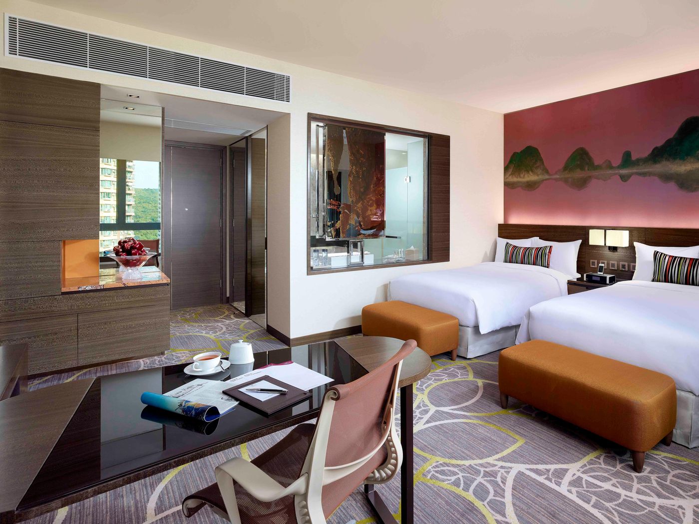 Crowne-Plaza-Hong-Kong-Kowloon-East-Room-12