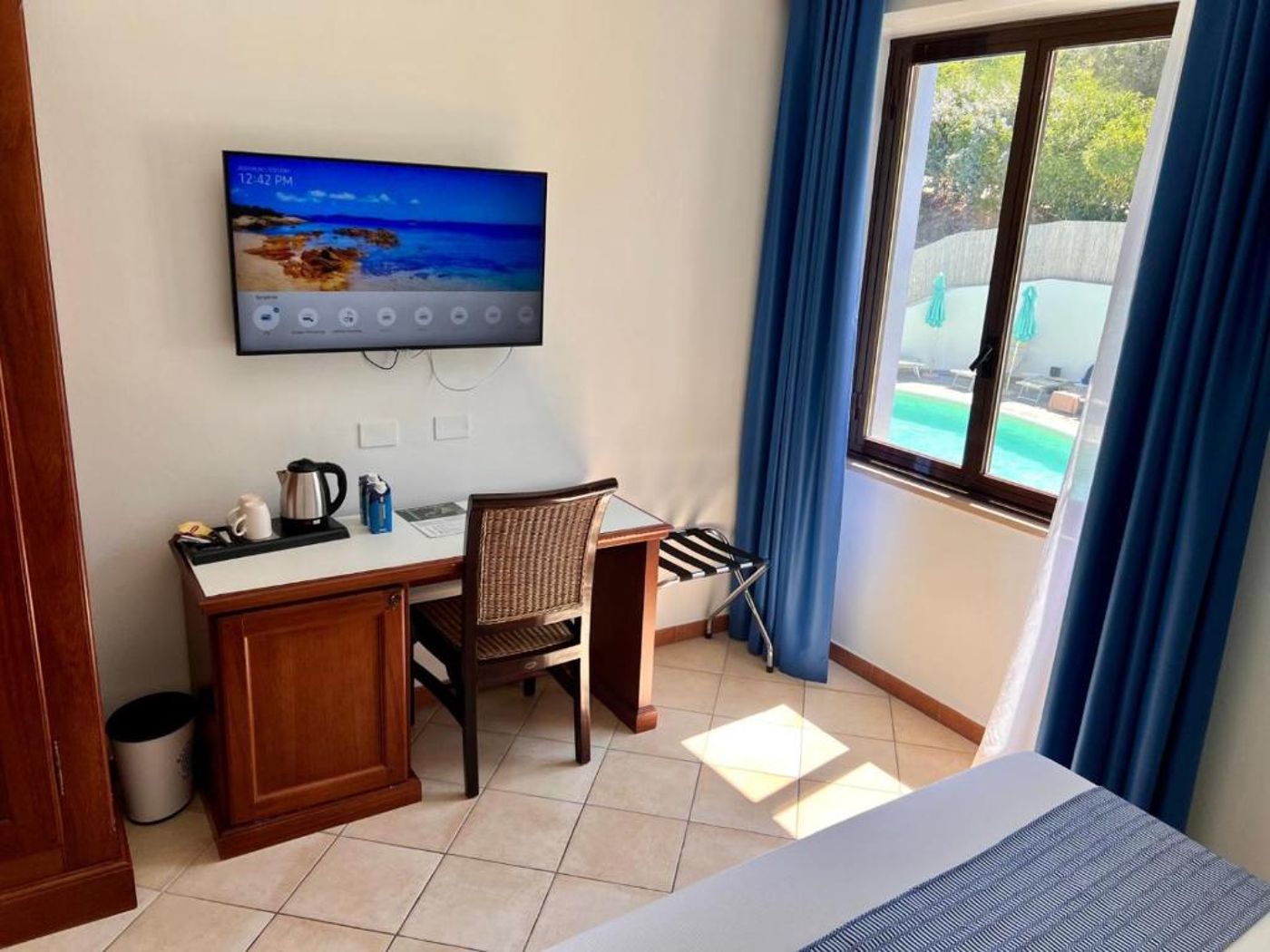 Best-Western-Hotel-Blumarea-Room-28