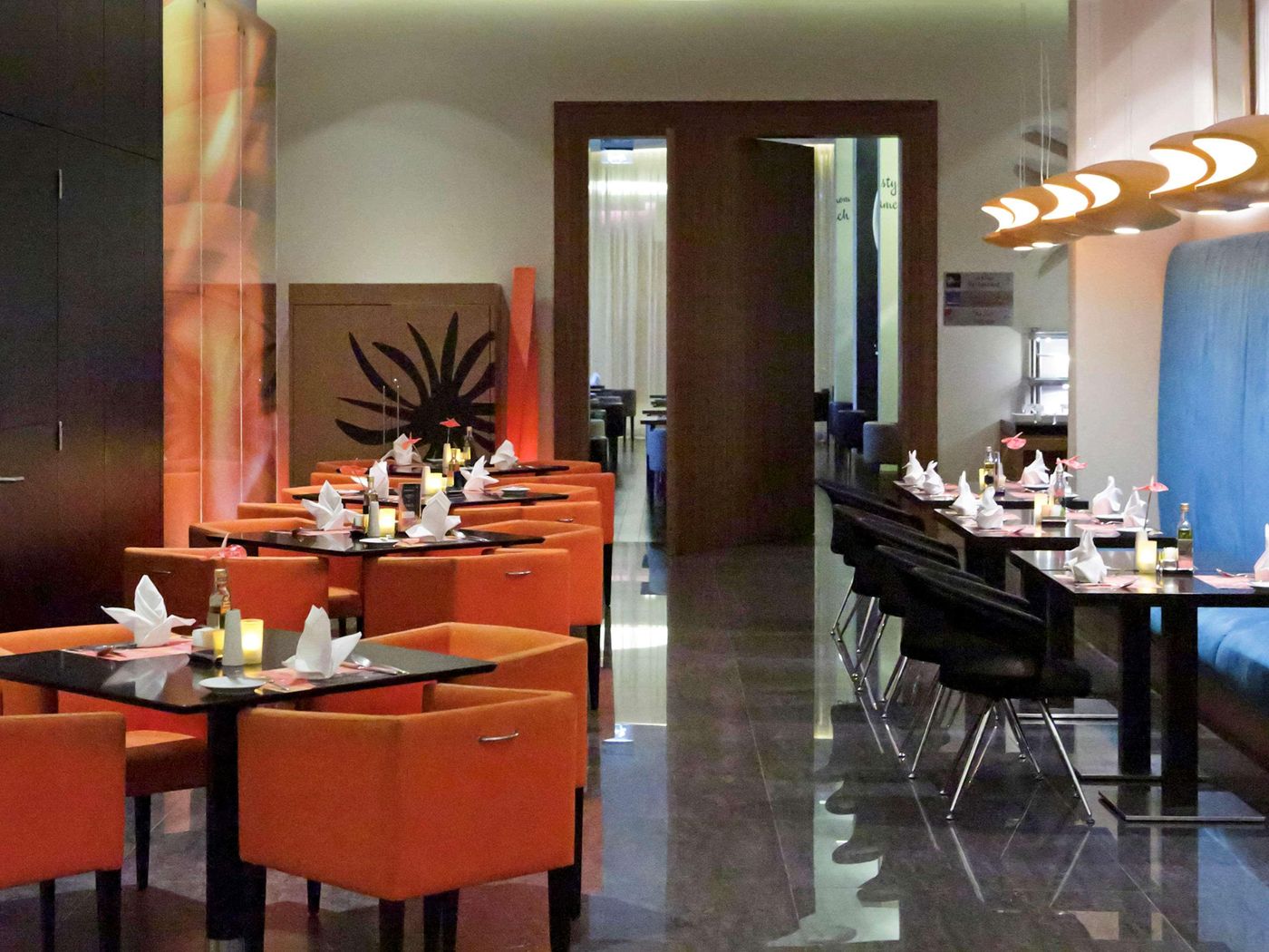 Novotel-Suites-Mall-Avenue-Dubai-Restaurant-48