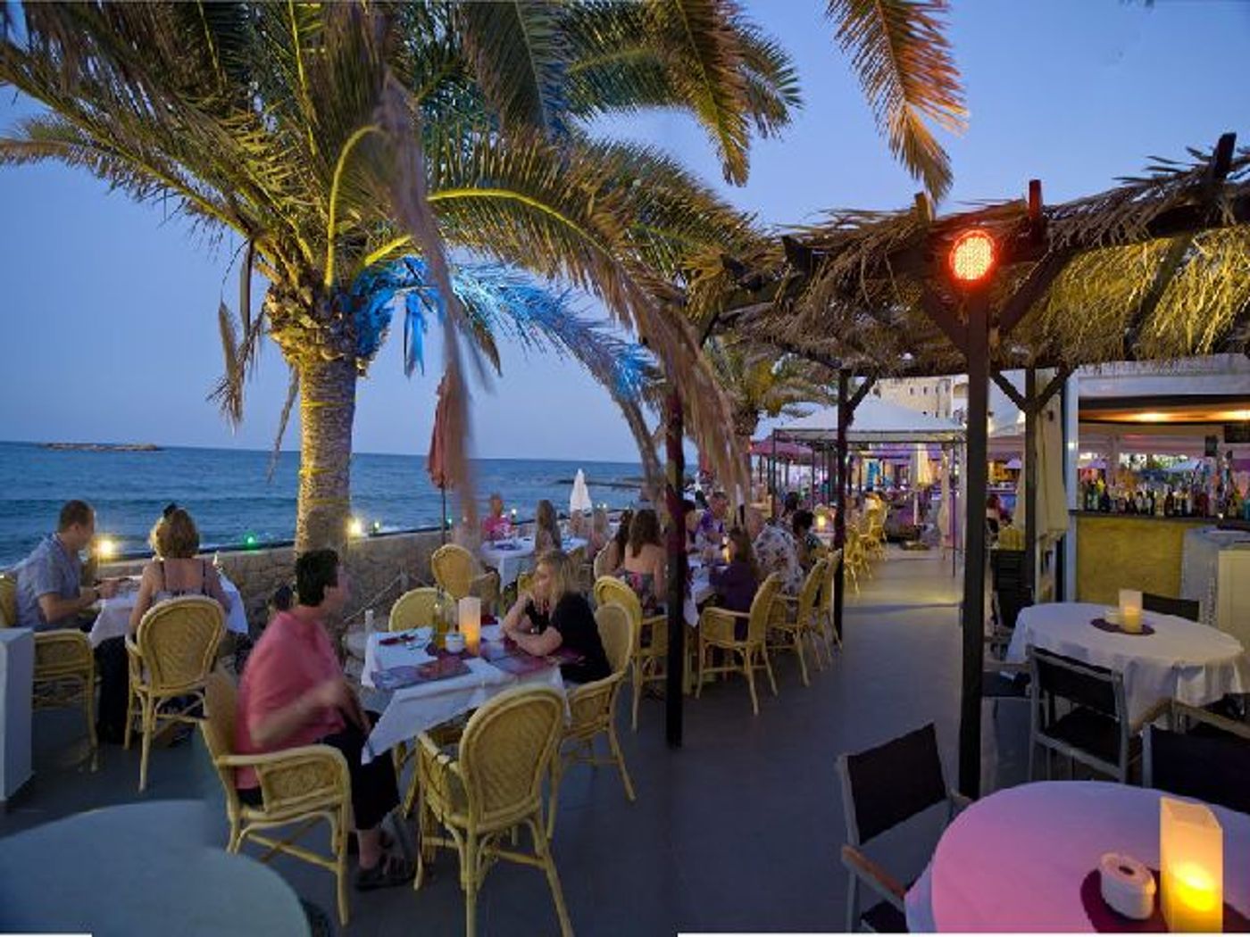 Blanco Y Negro Apartments