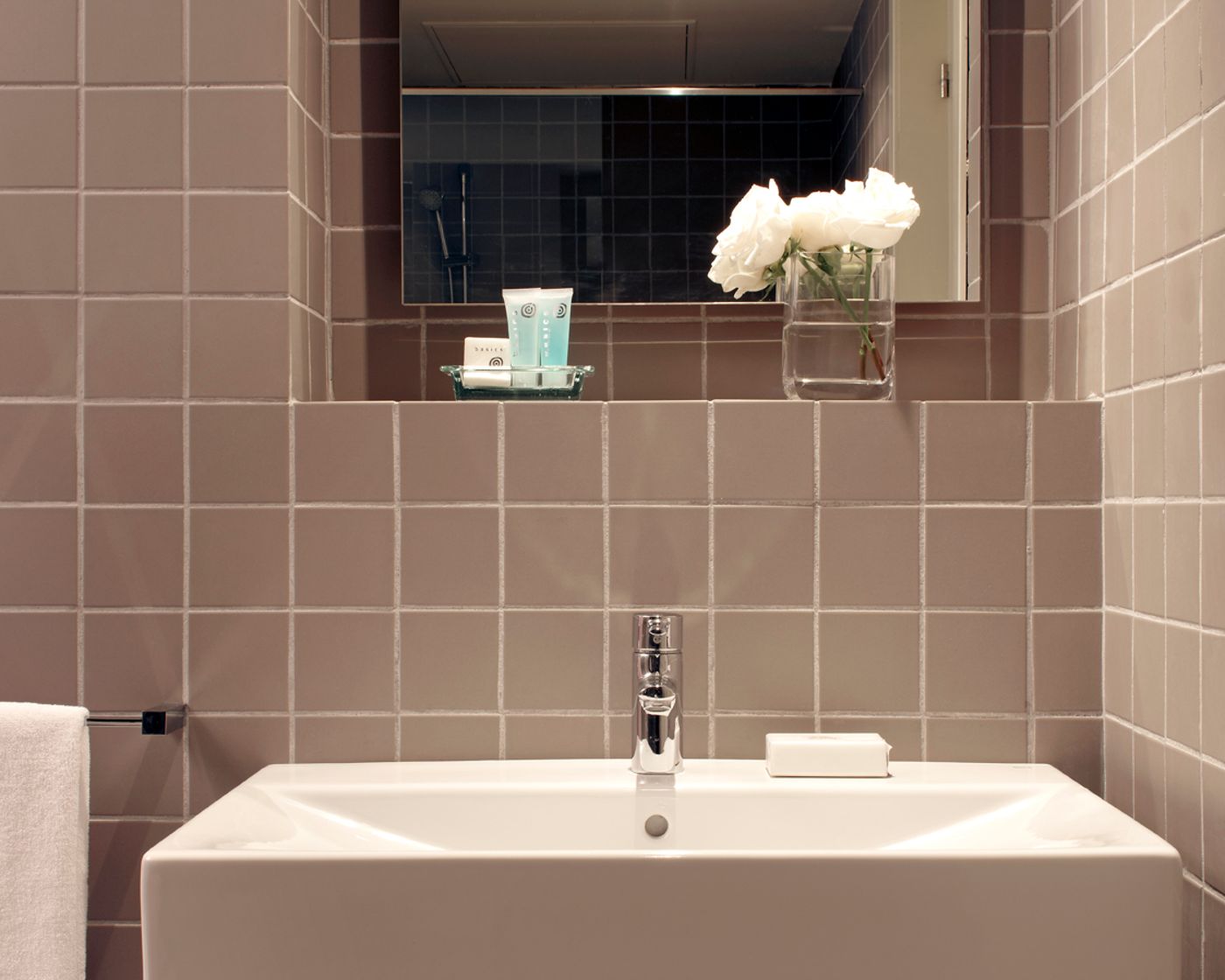 The Urban Suites.Com-Spain-BARCELONA-Room-4