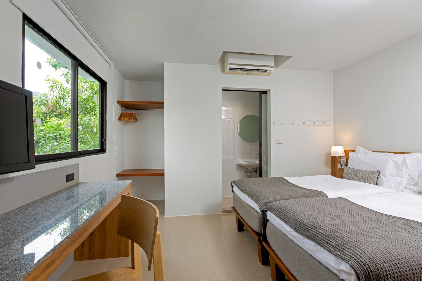 Sunwing-Kamala-Beach-Room-38