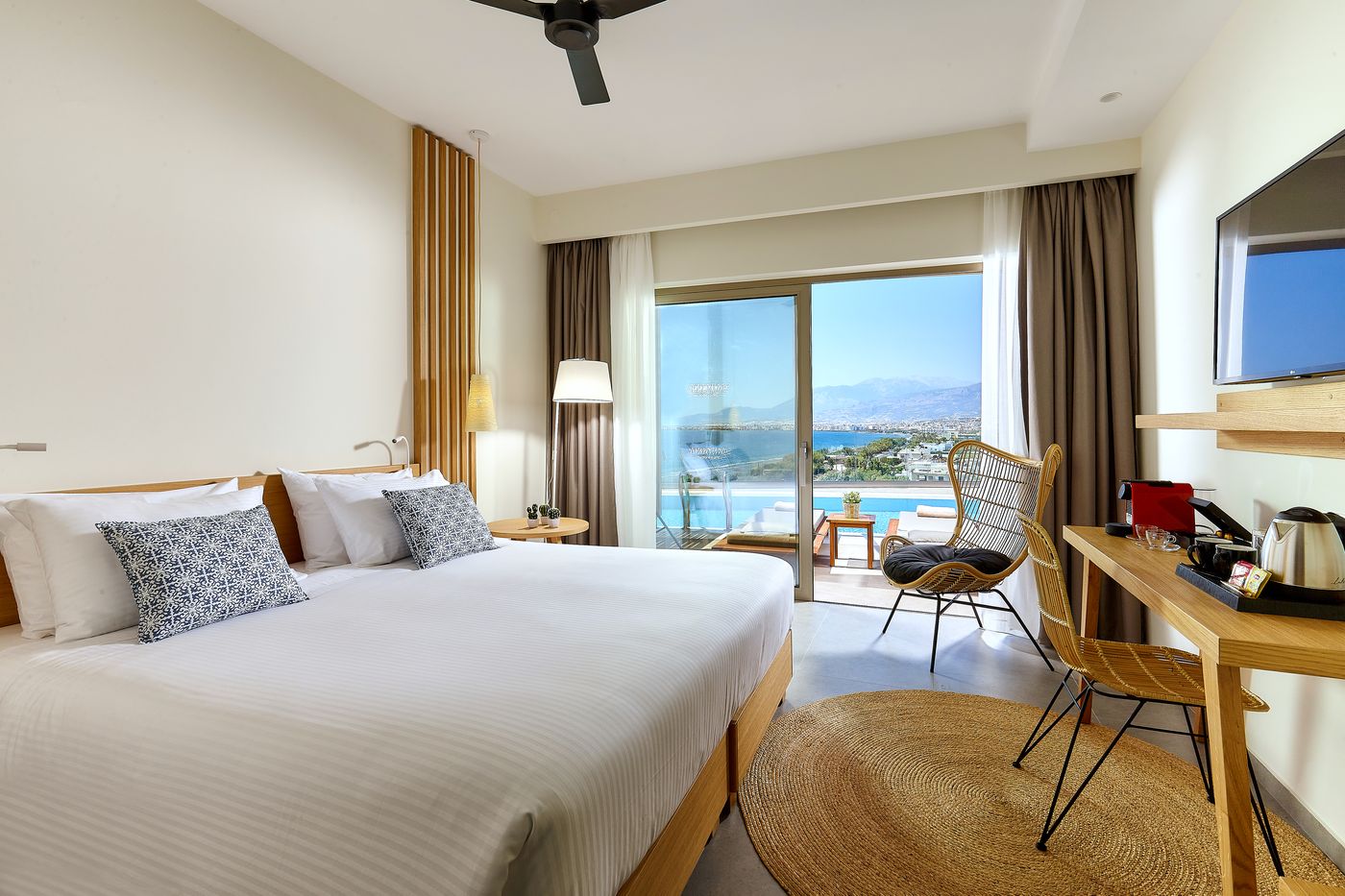 Enorme Santanna Beach Resort