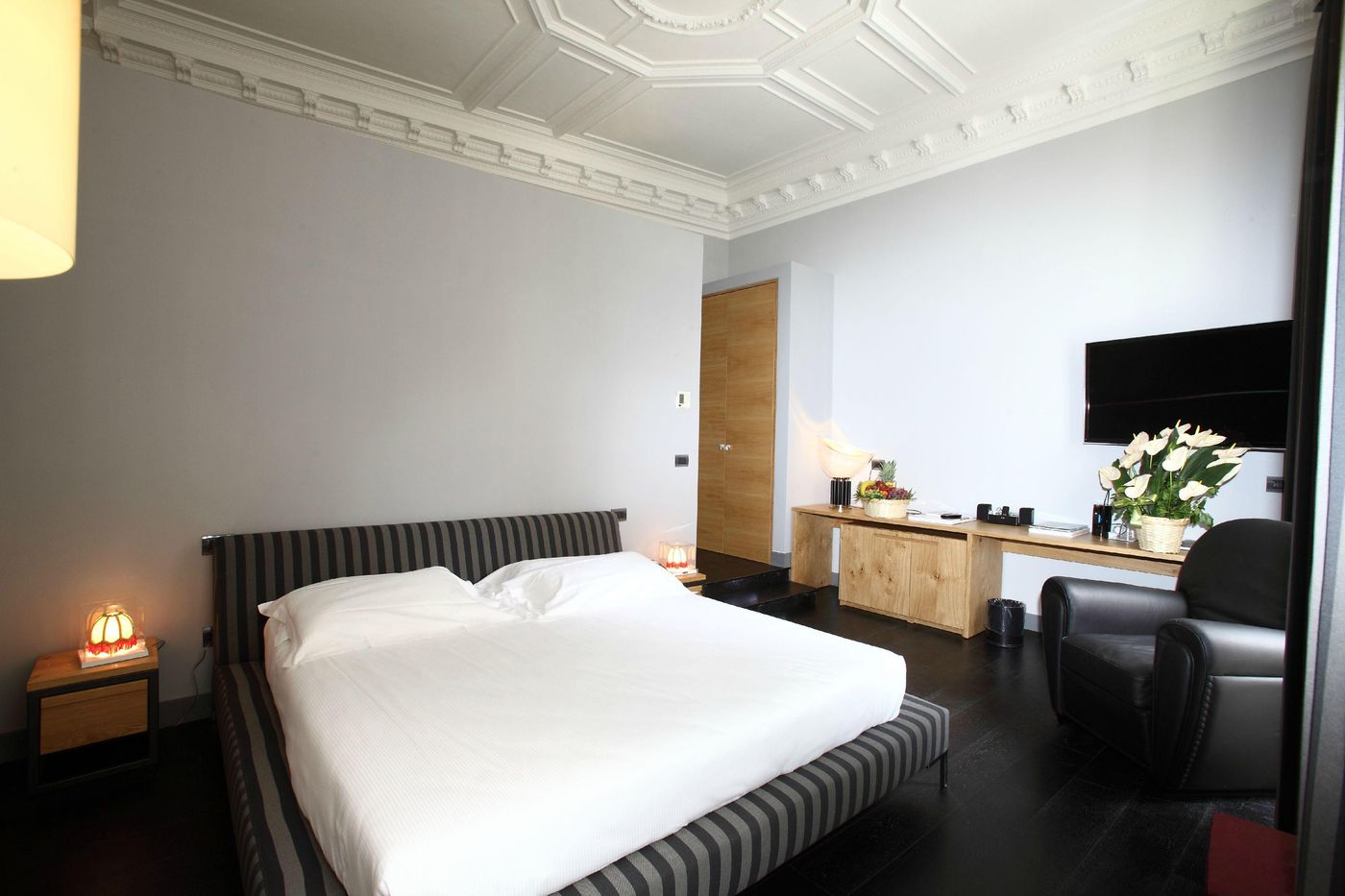 Suite-Art-Navona-Room-12