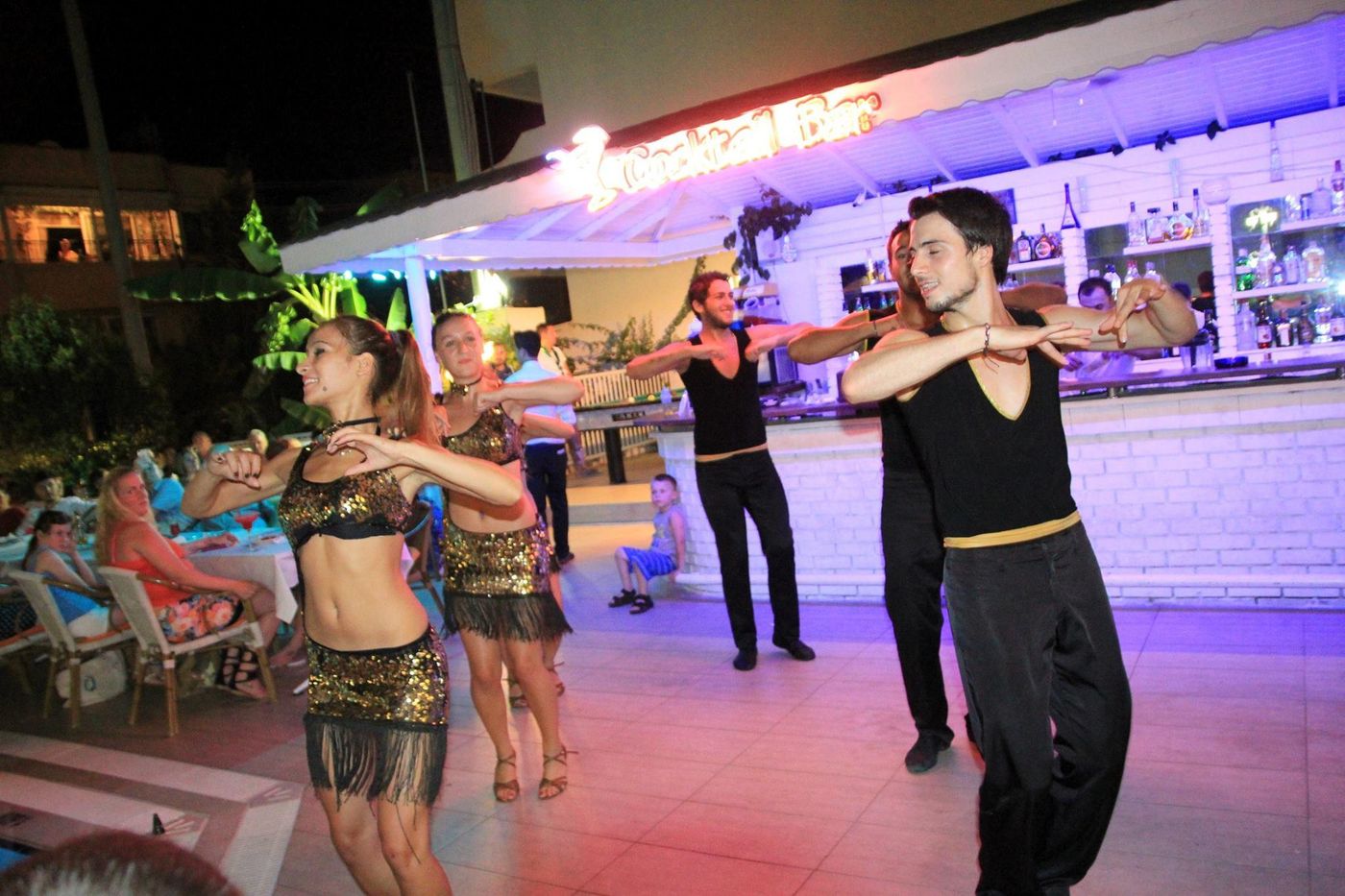 Blue-Palace-Hotel-Sports-and-Entertainment-37