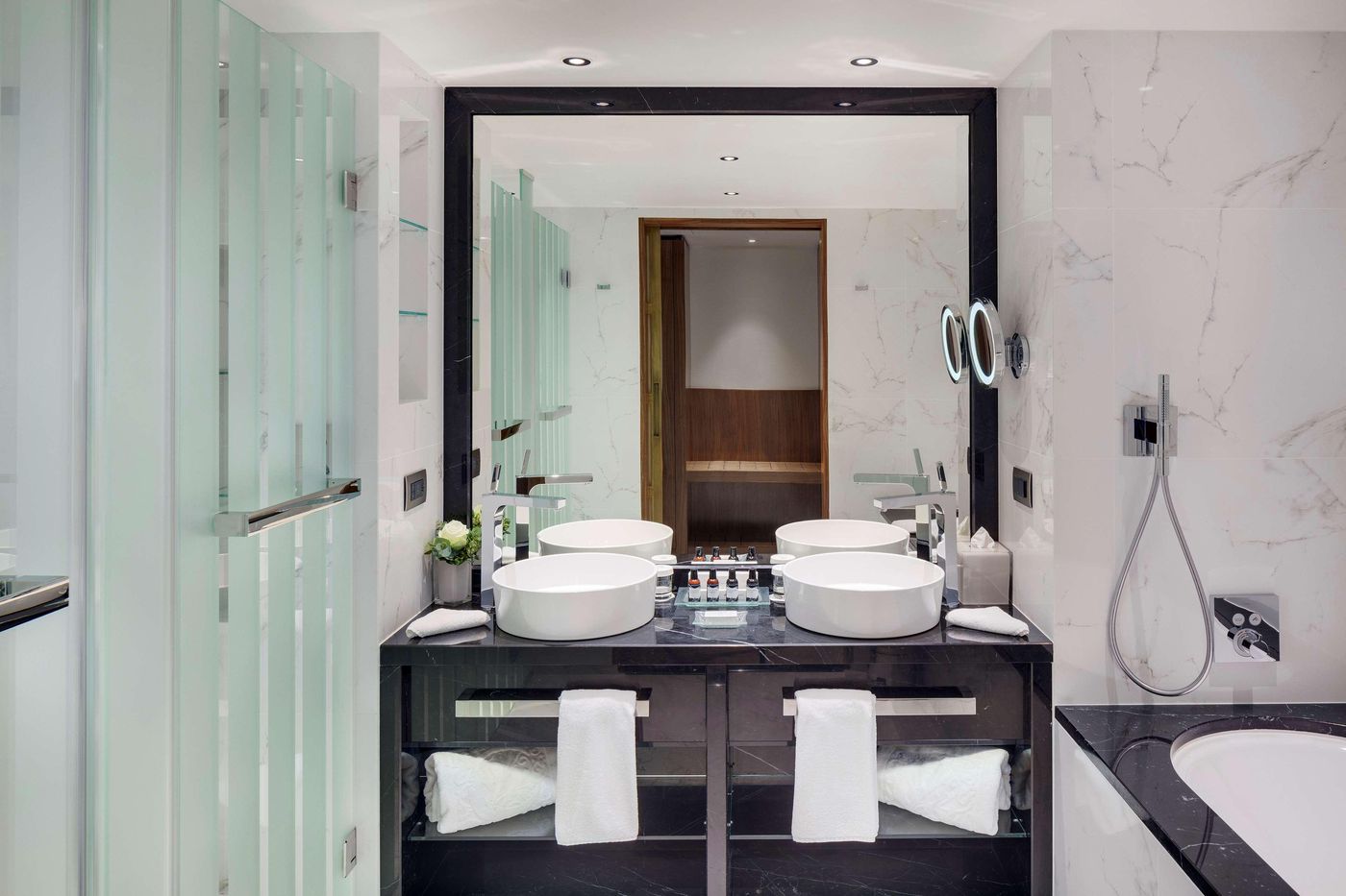 Kempinski-Hotel-Corvinus-Budapest-Room-77