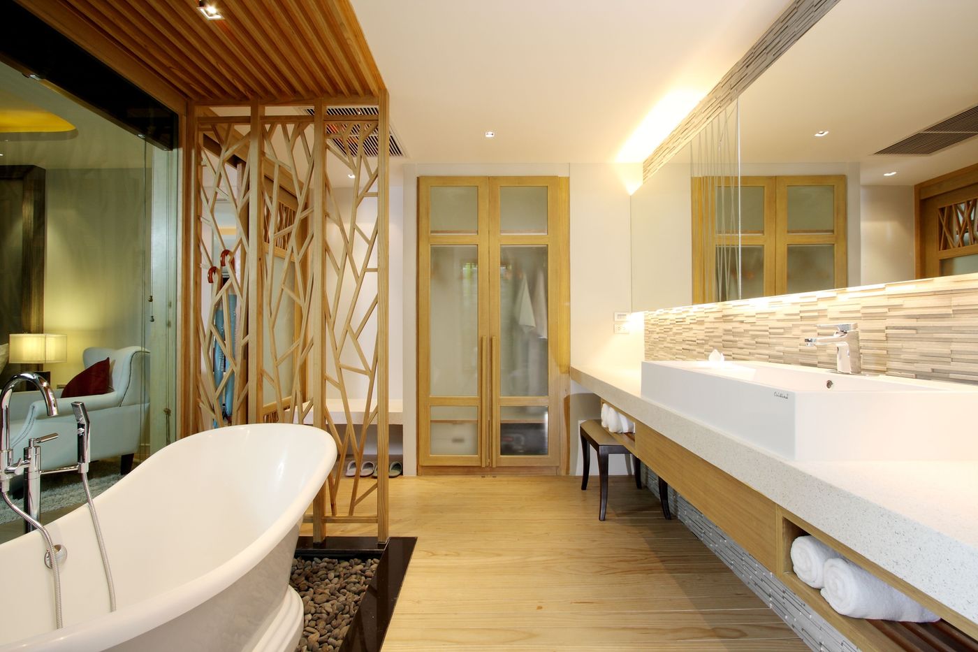 Wyndham-Sea-Pearl-Resort-Phuket-Room-34