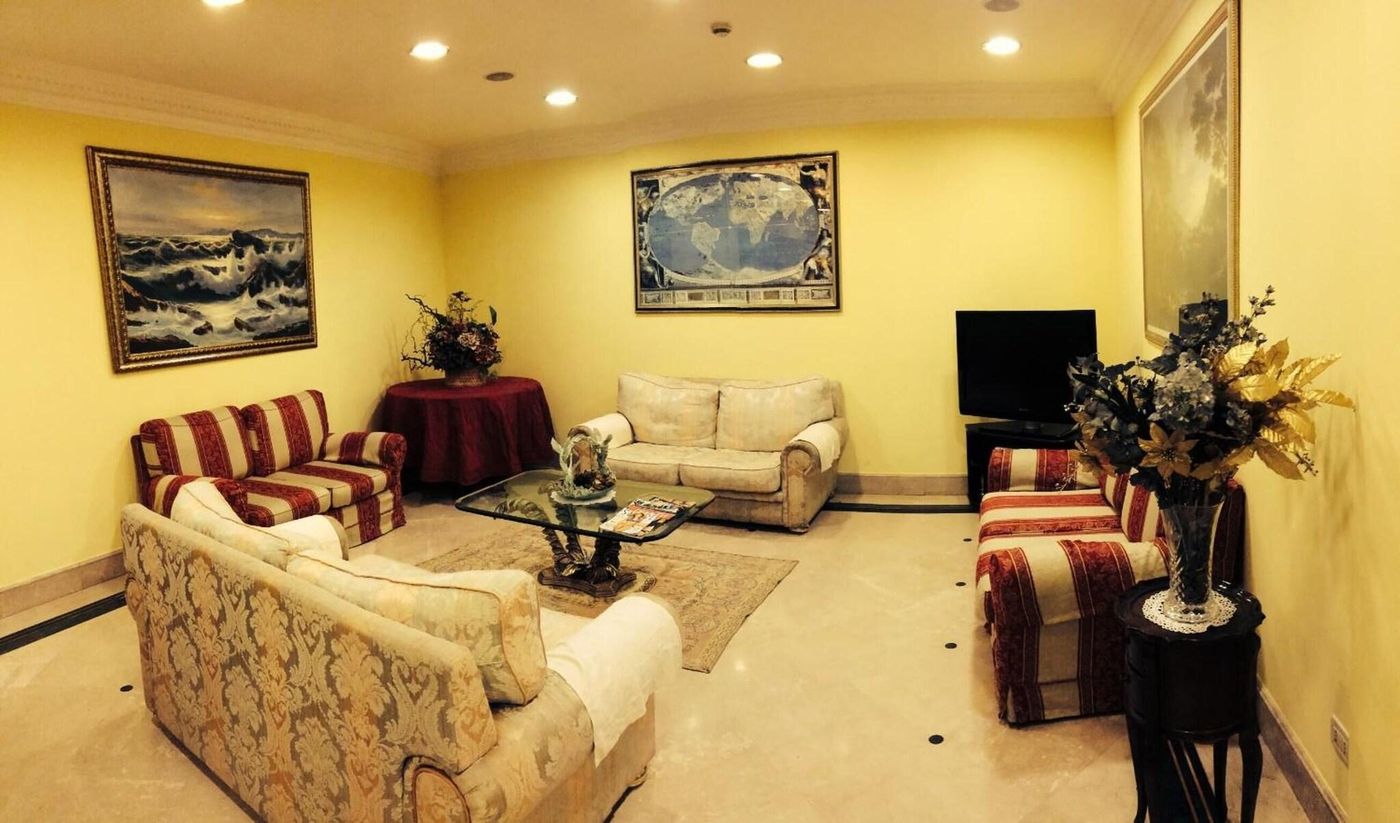 Principe-di-Piemonte-Lobby-17