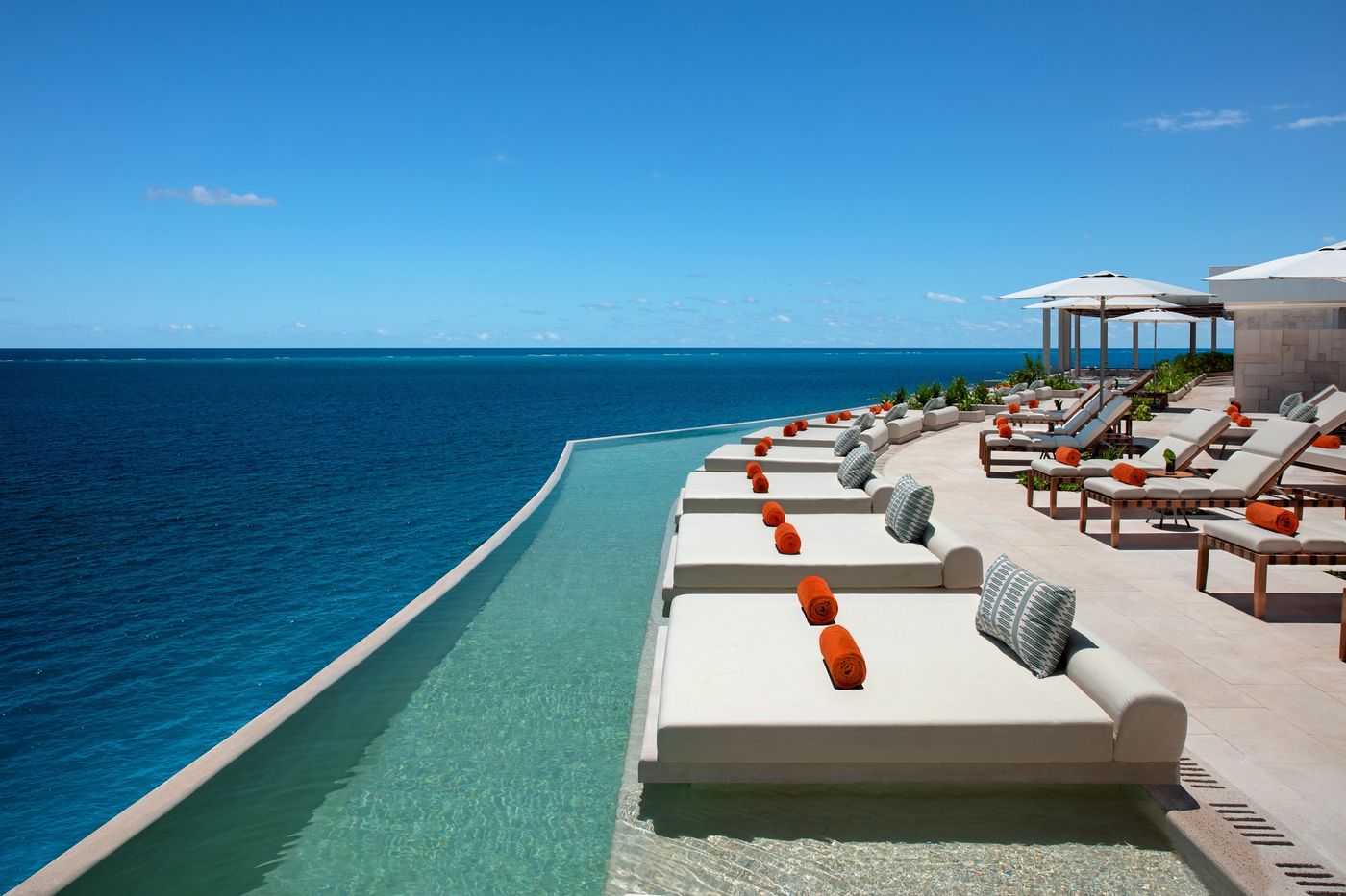 Dreams-Sapphire-Resort---Spa-Pool-64