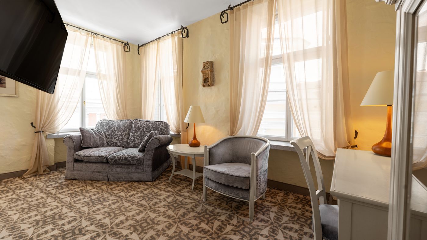 Rixwell-Collection-Savoy-Boutique-Hotel-Room-7