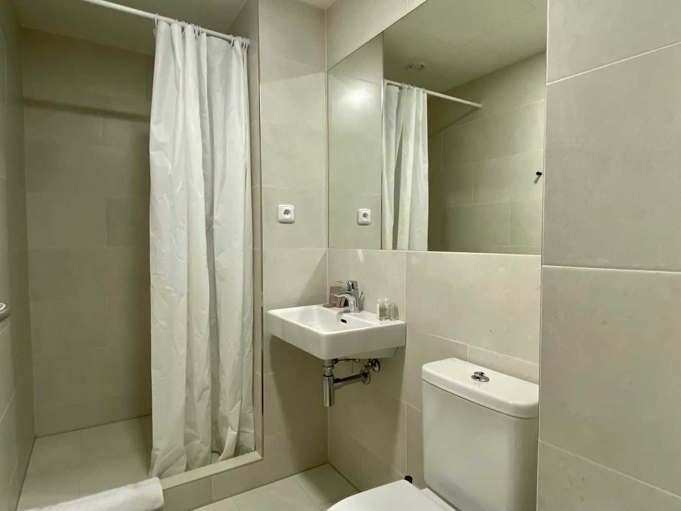 Figaro Suites-Czech Republic-Prague-Room-8