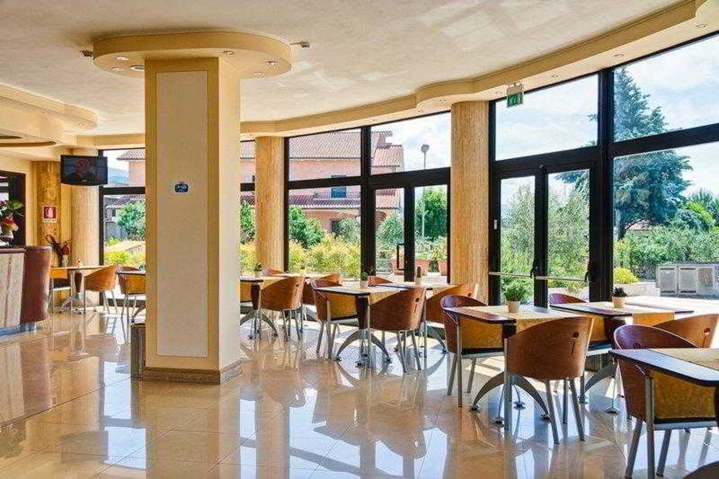 BEST-WESTERN-Galileo-Palace-Hotel-General-view-14