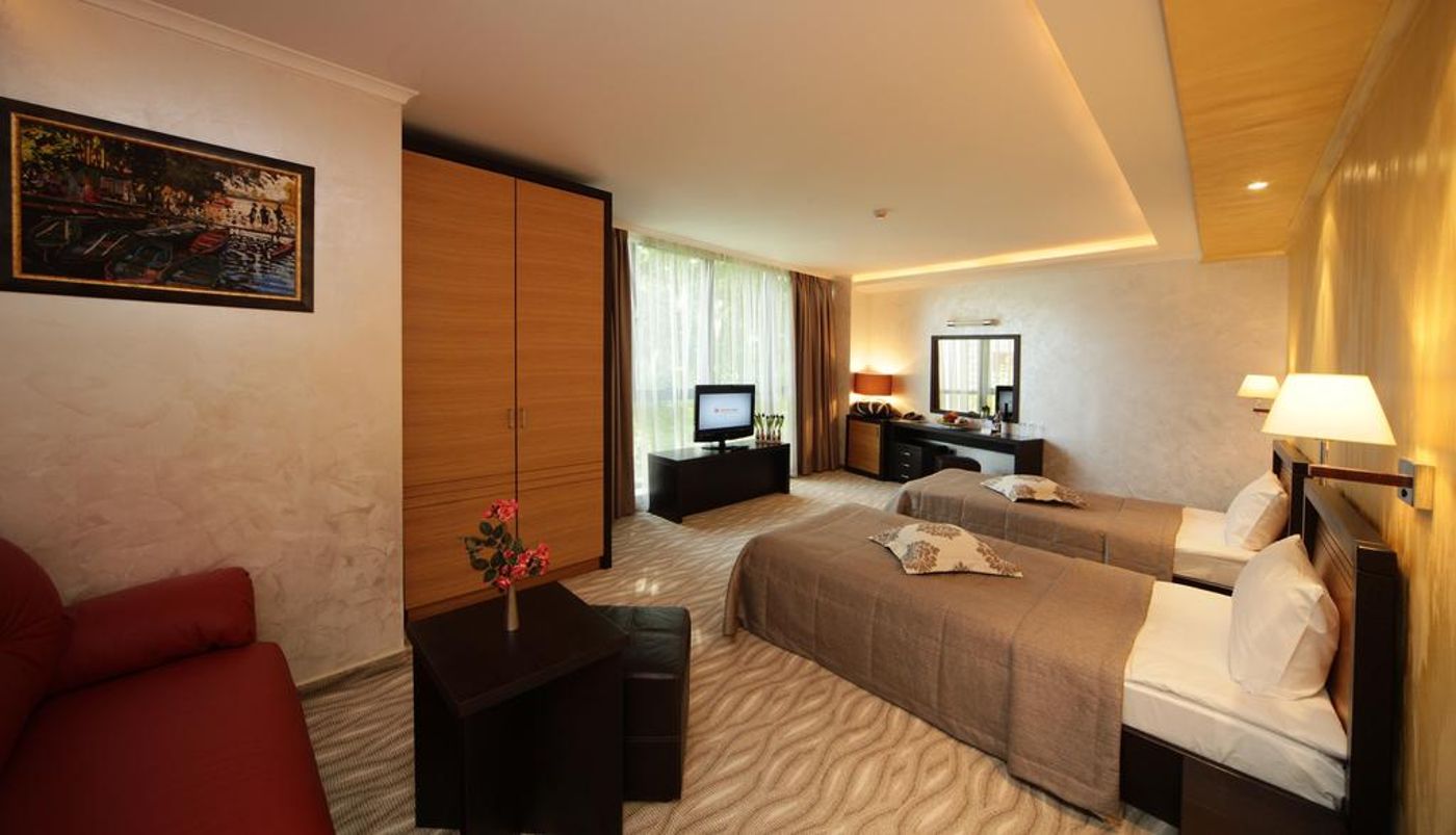 Efbet-Hotel-Room-7