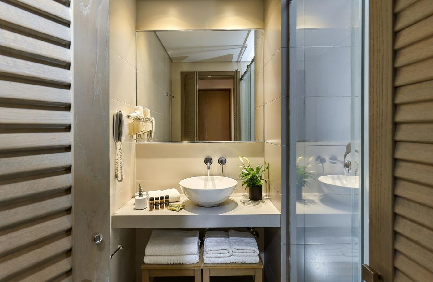 Castello-City-Room-30