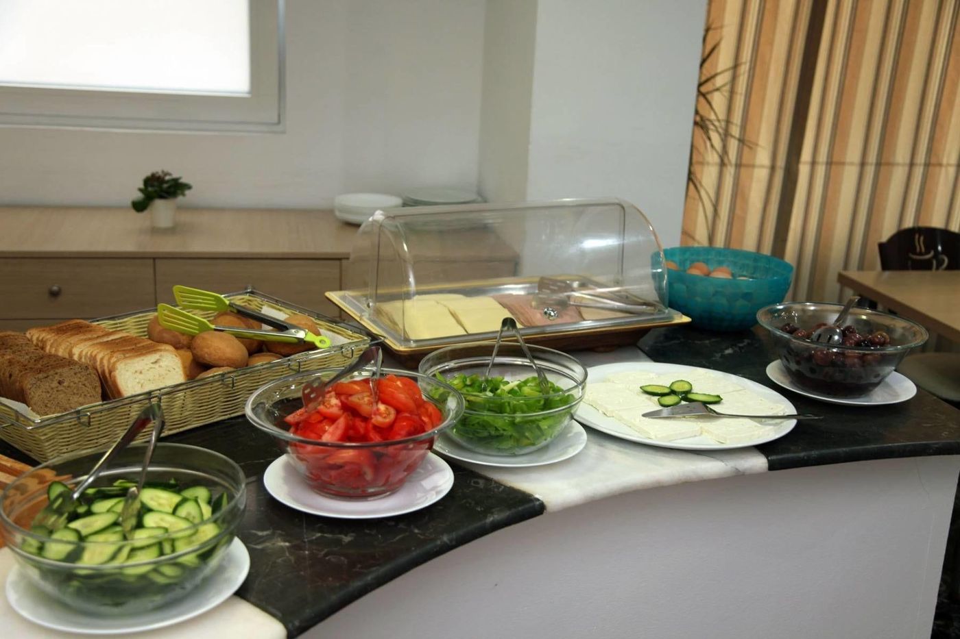 Mimosa-Suites-Hotel-Restaurant-12