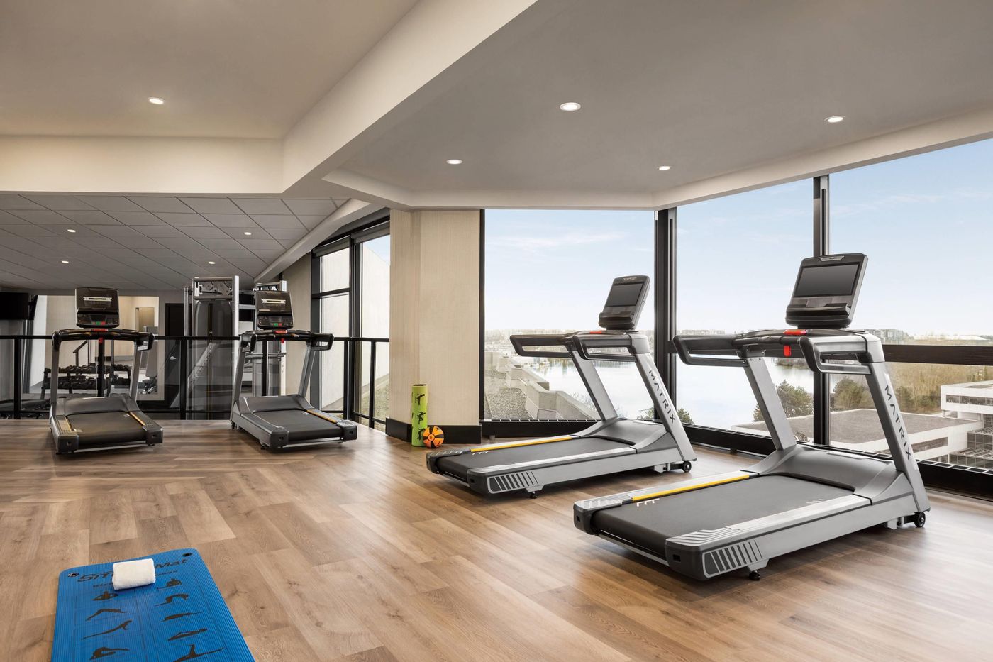 Radisson-Blu-Vancouver-Airport-Sports-and-Entertainment-38