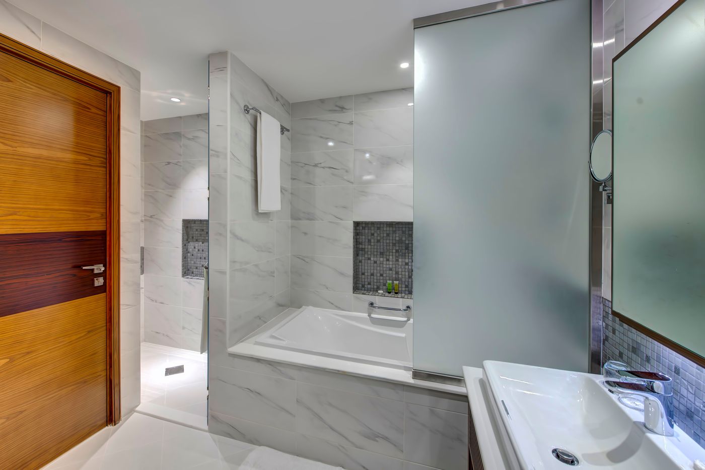 Metropolitan-Hotel-on-Sheikh-Zayed-Road-Dubai-Room-55