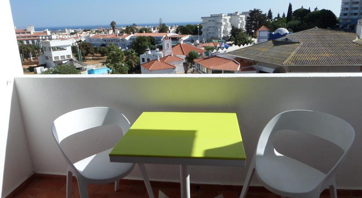 Mirachoro I Apartments