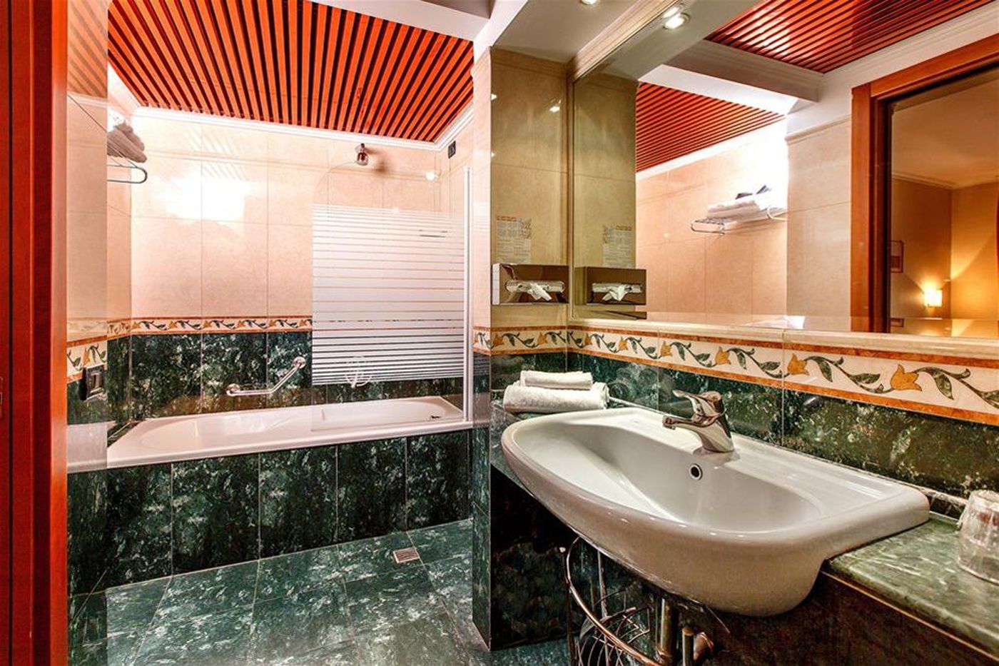 Smeraldo-General-view-31