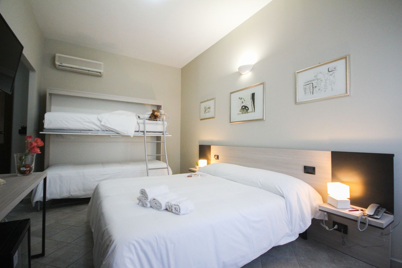 Hotel Gran Torino - Italy - Turin - Room - 6