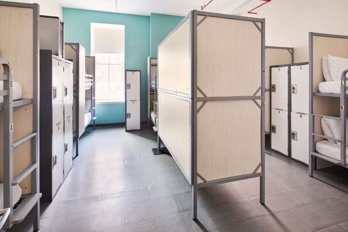 HI-NYC-Hostel-Room-12