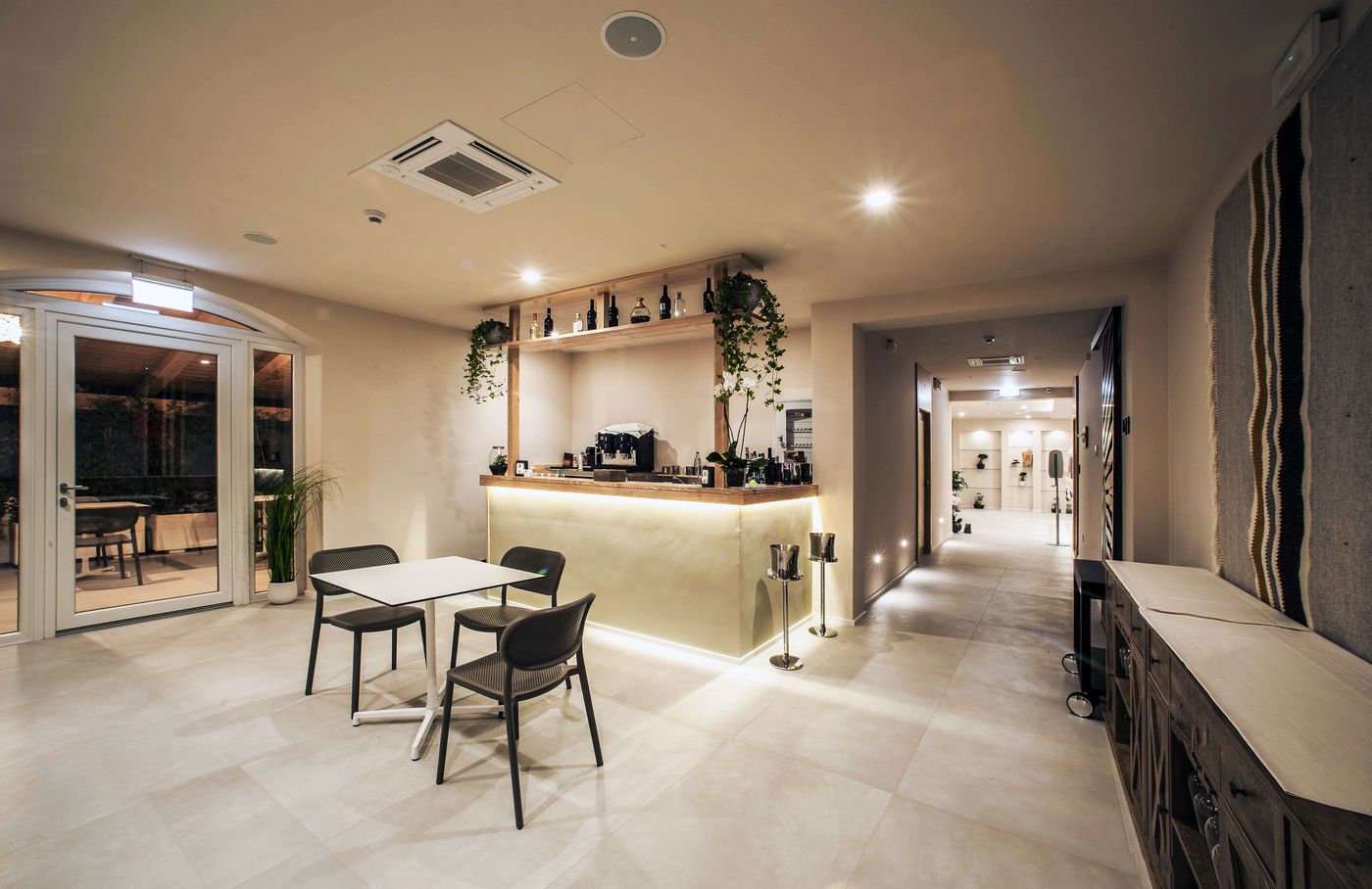 Noha-Lifestyle-Hotel---Adults-Only-Bar-33