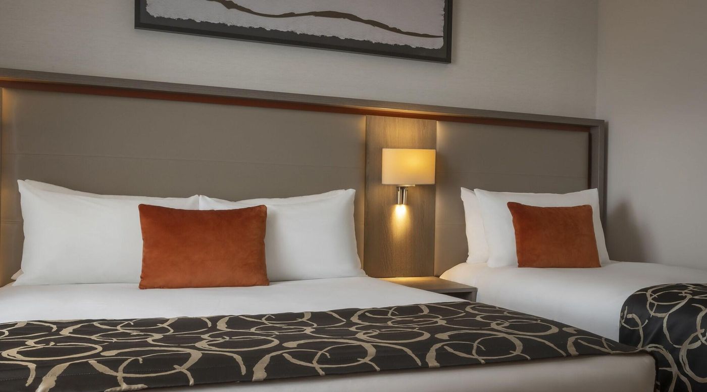 Clayton-Dublin-Airport-Room-17