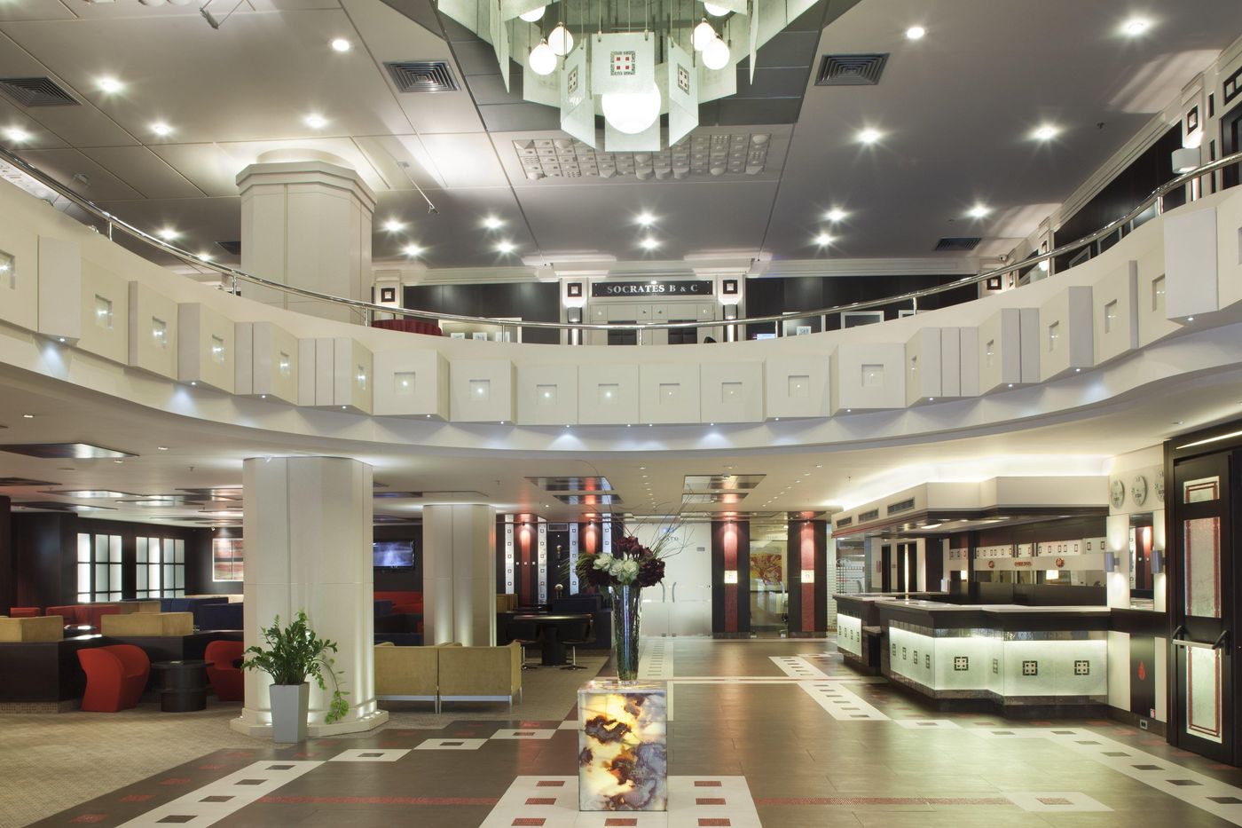 Crowne-Plaza-Athens-Lobby-16