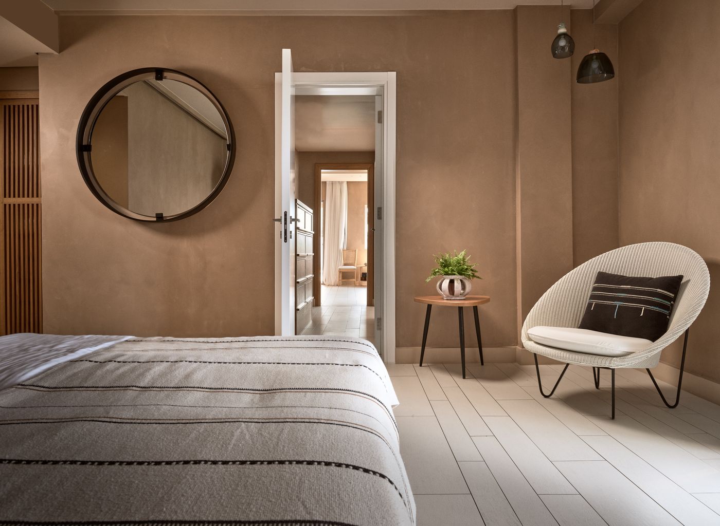 Eagles-Palace-Room-49