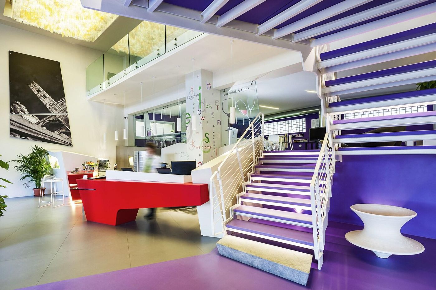 Ibis-Styles-Palermo-Lobby-36