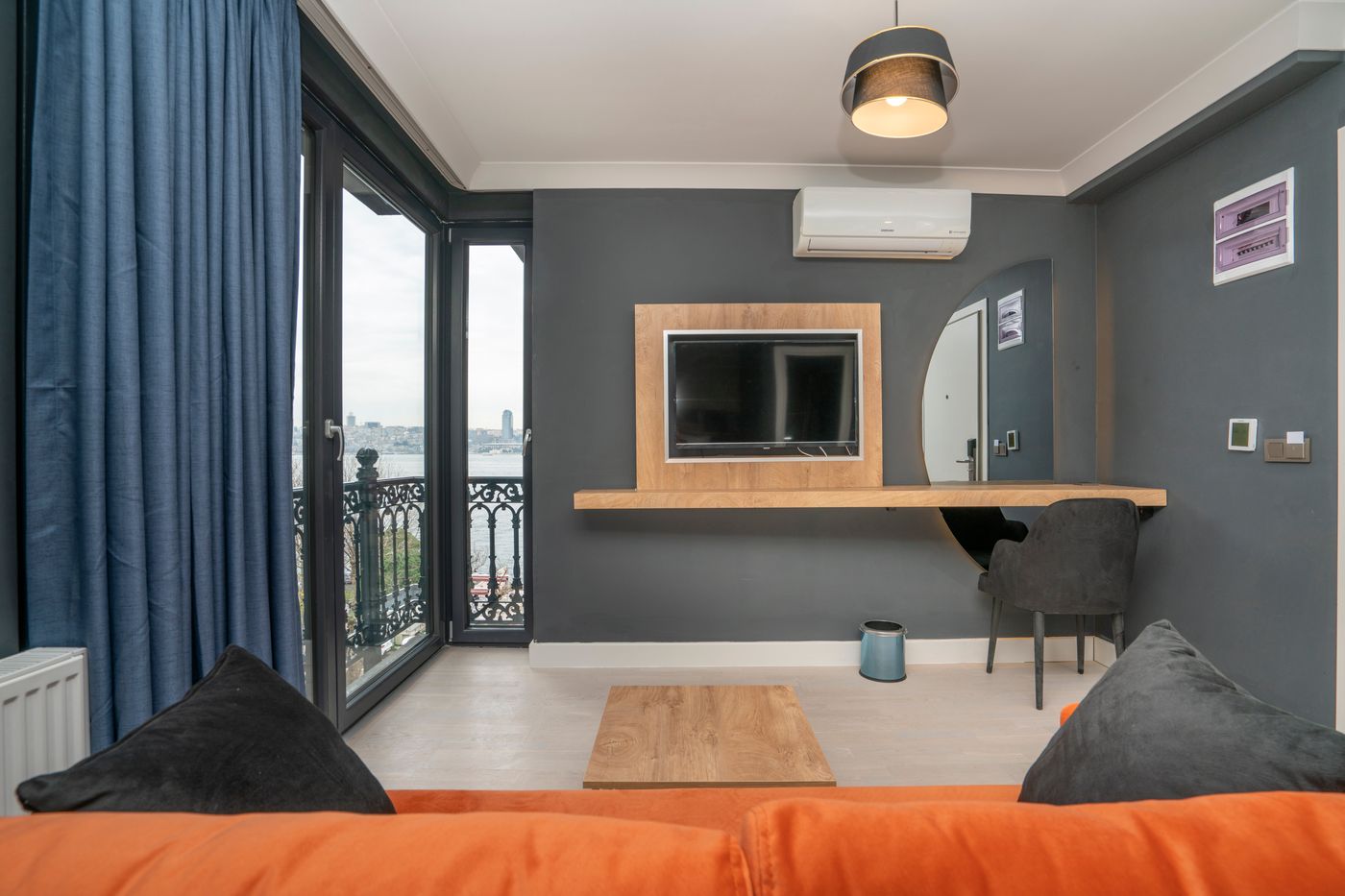 216 Bosphorus Suite-Turkey-Uskudar-Room-10