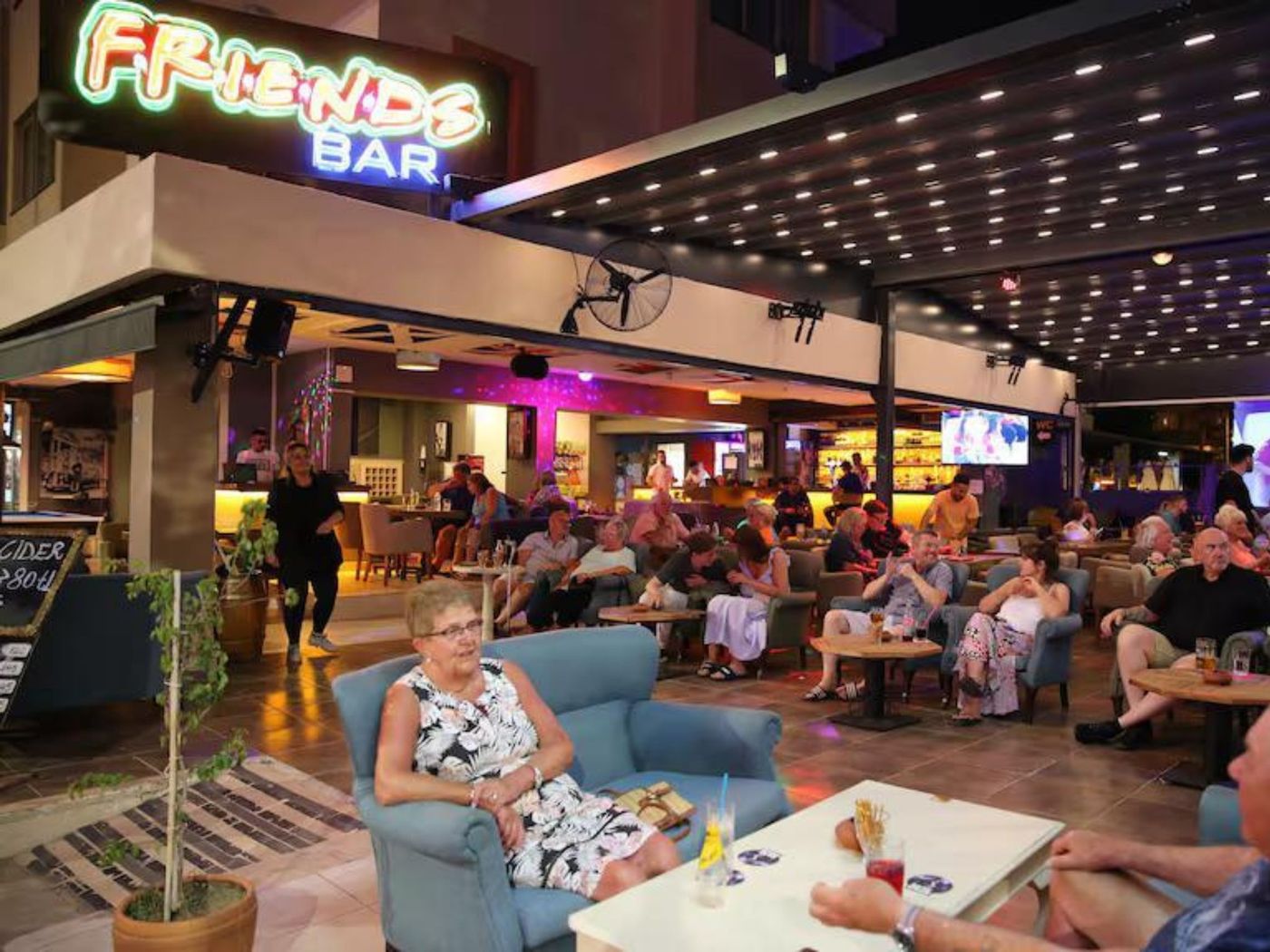 Greenmar-Apart-Restaurant-21